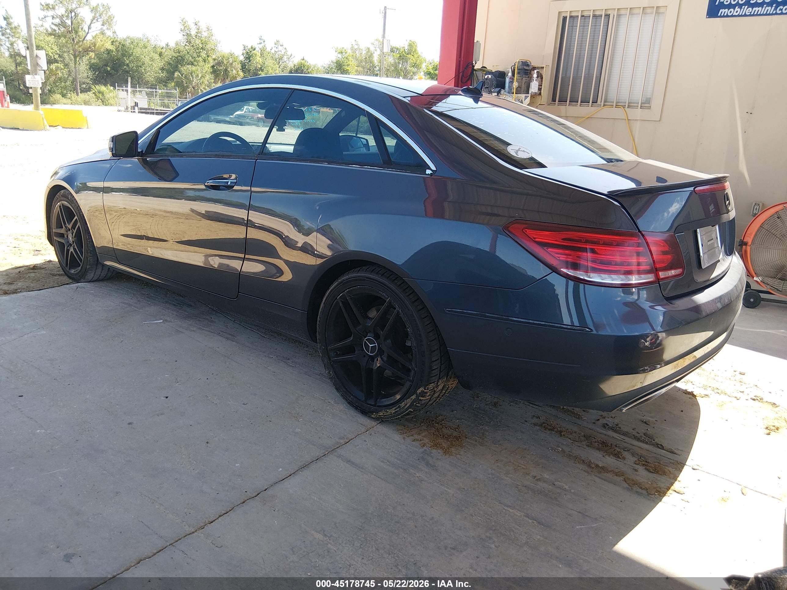 2014 Mercedes-benz E 350   Серый vin: WDDKJ5KBXEF253421