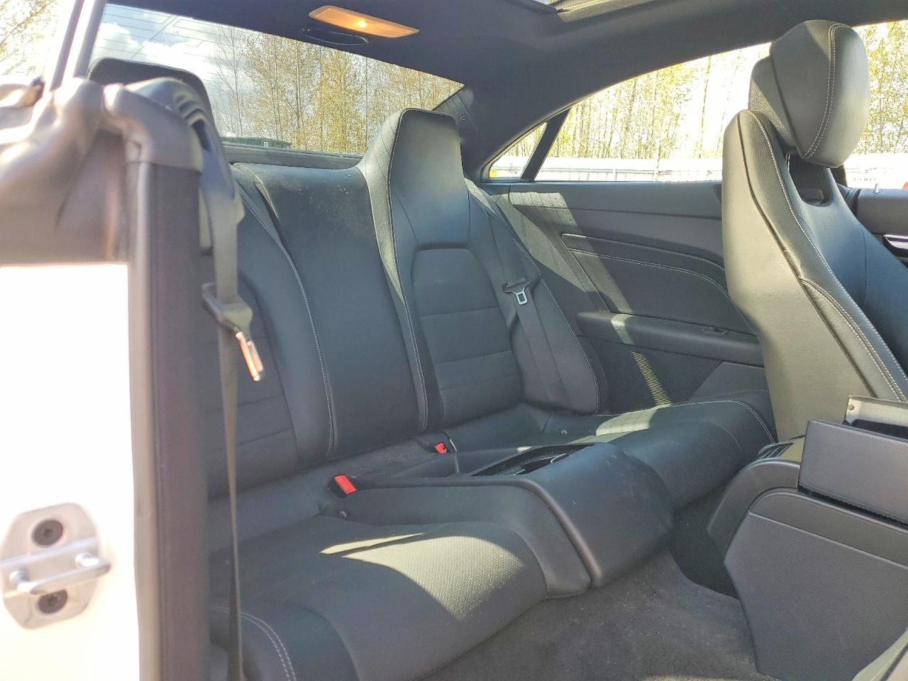 2014 Mercedes-benz E 350 White vin: WDDKJ5KBXEF279274