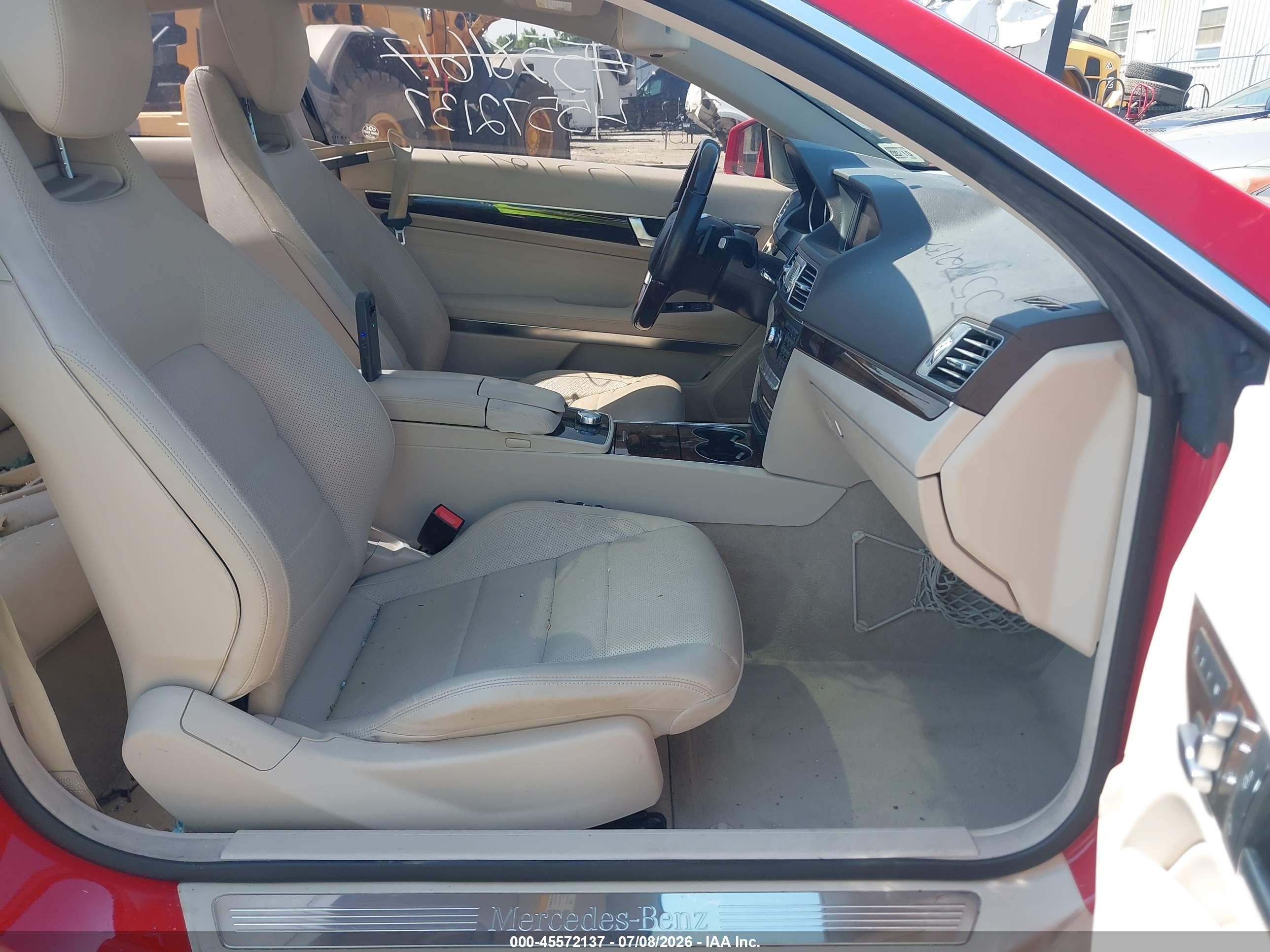 2015 Mercedes-benz E 400   Red vin: WDDKJ6FB0FF297249