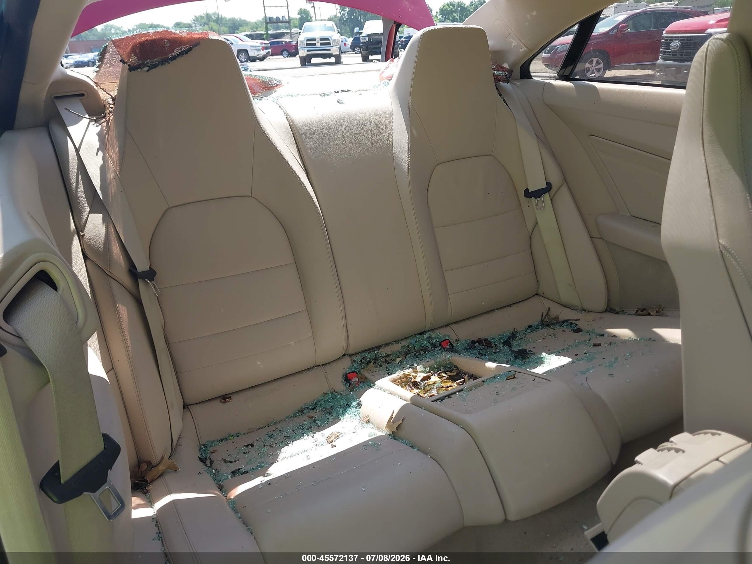 2015 Mercedes-benz E 400   Red vin: WDDKJ6FB0FF297249