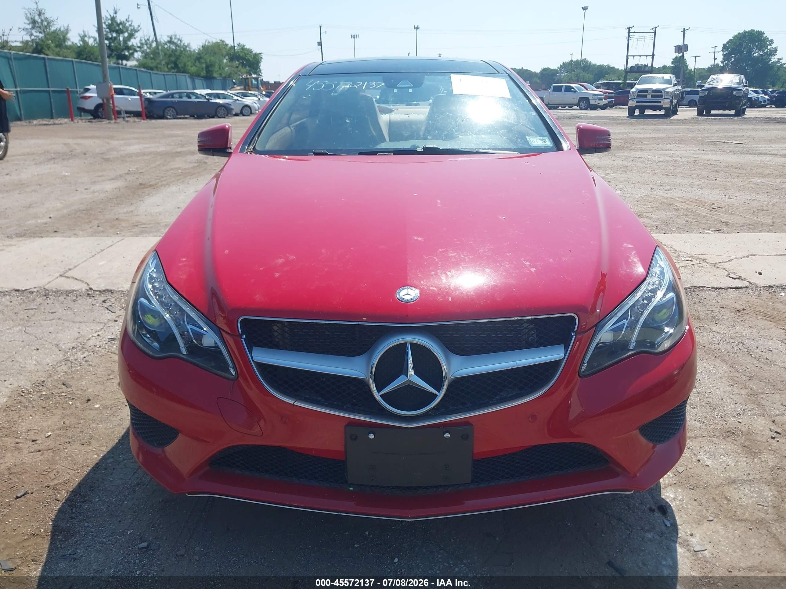 2015 Mercedes-benz E 400   Red vin: WDDKJ6FB0FF297249