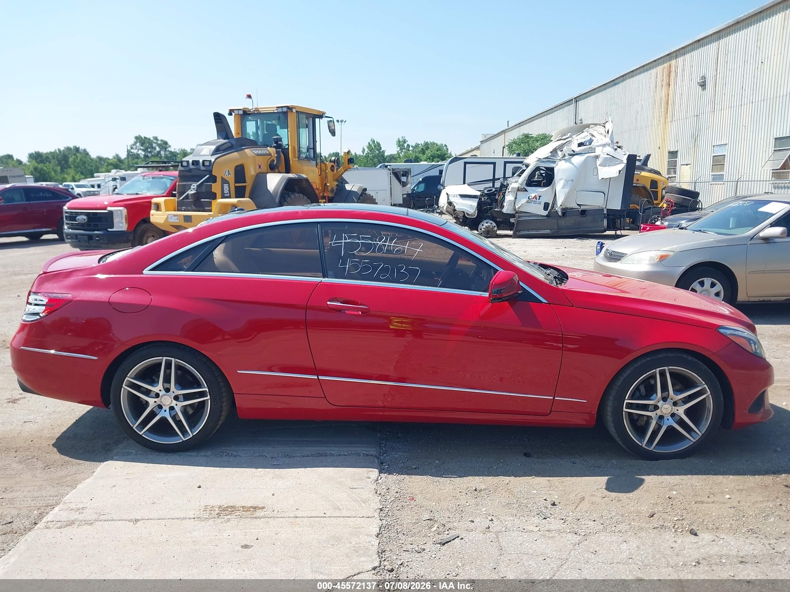 2015 Mercedes-benz E 400   Red vin: WDDKJ6FB0FF297249