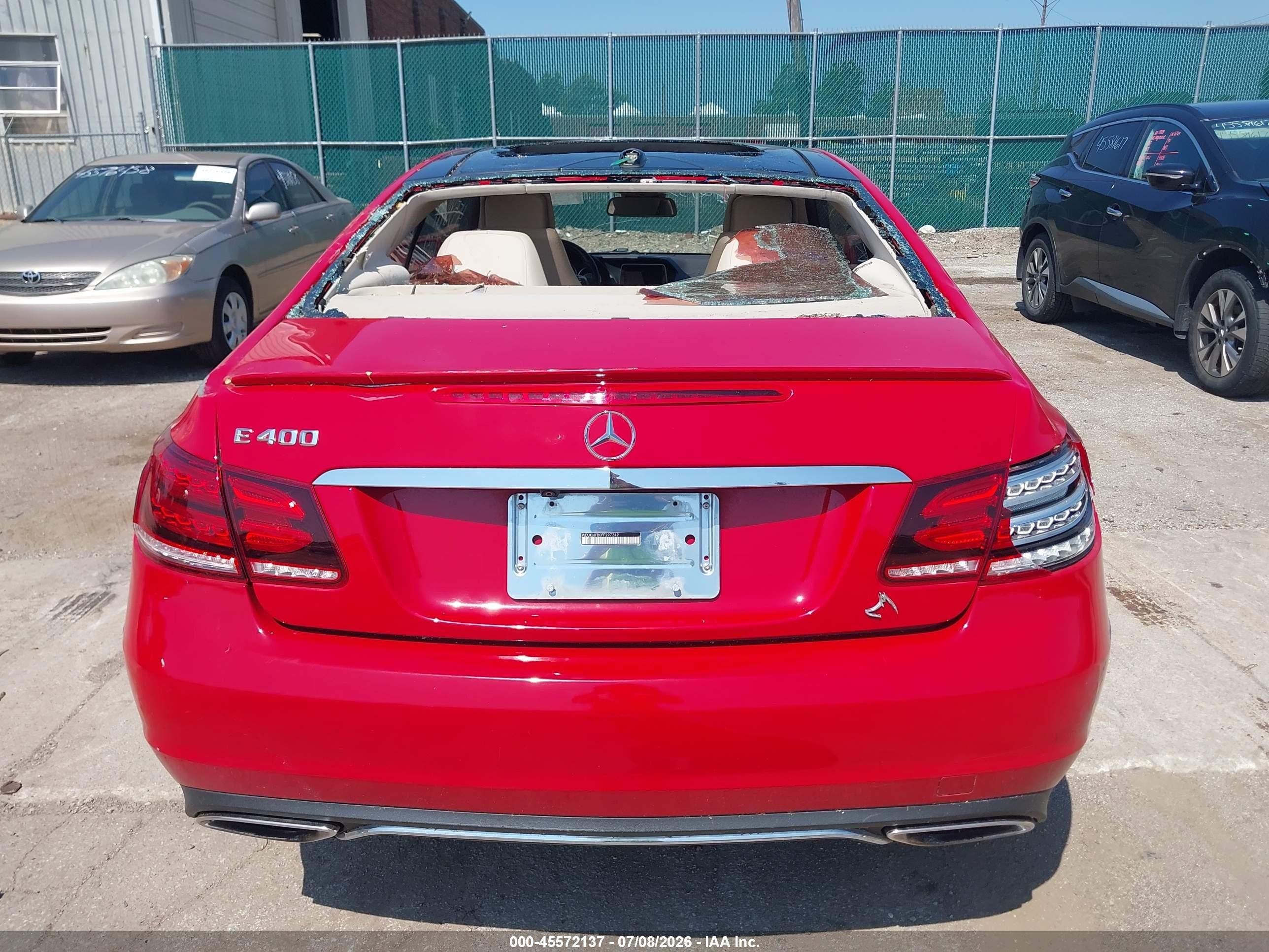 2015 Mercedes-benz E 400   Red vin: WDDKJ6FB0FF297249