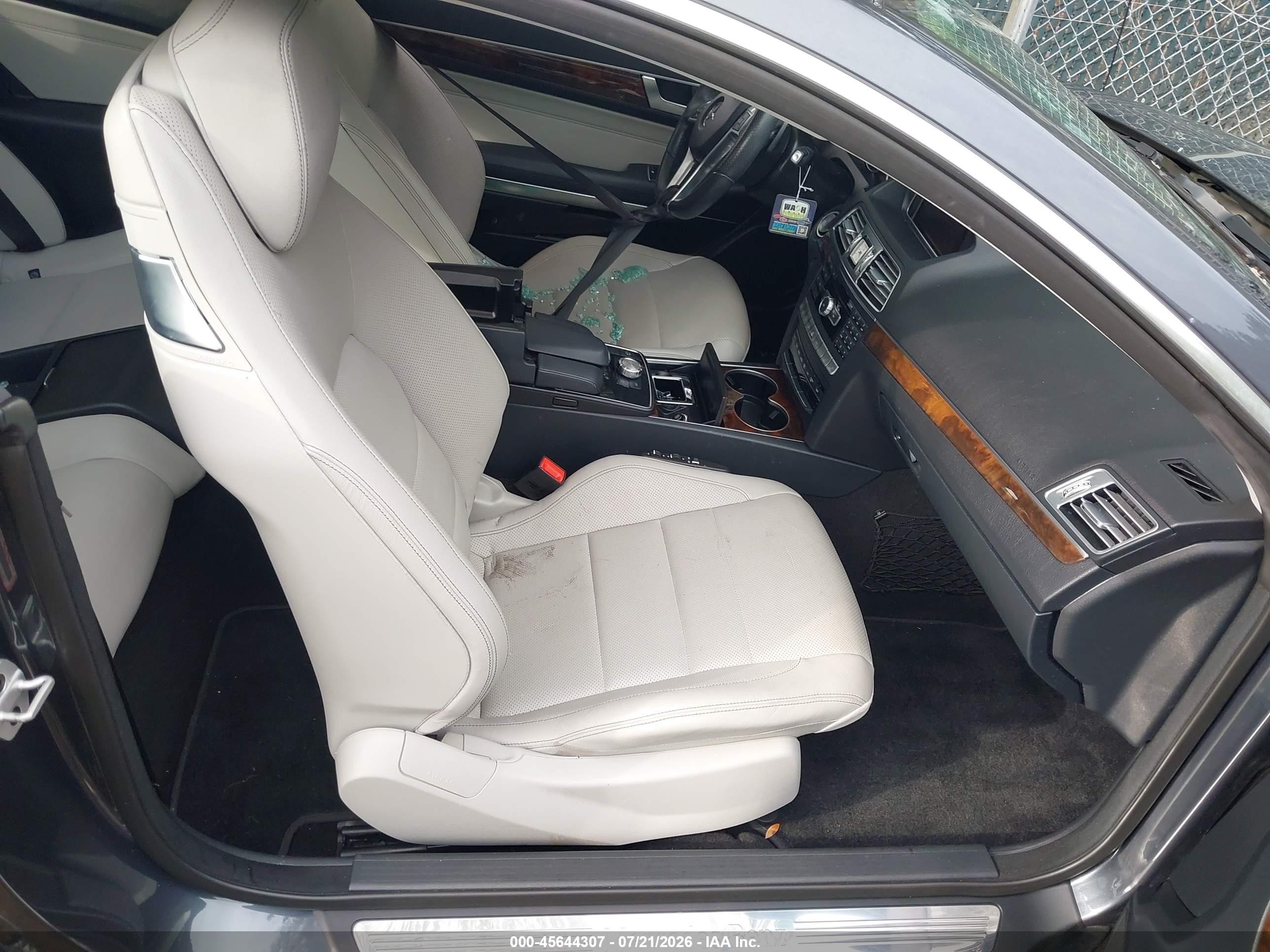 2015 Mercedes-benz E 400   Серый vin: WDDKJ6FB1FF299558