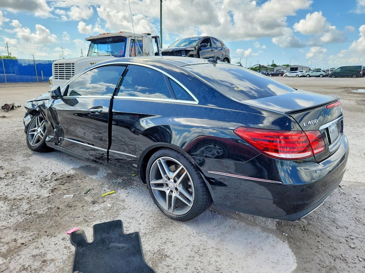 2015 Mercedes-benz E 400 Black vin: WDDKJ6FB3FF299979