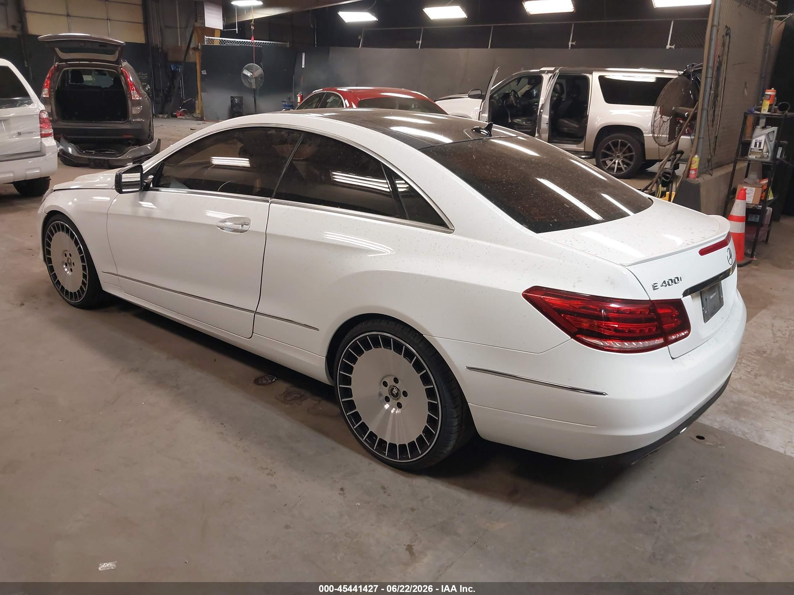 2015 Mercedes-benz E 400 4matic White vin: WDDKJ6HB1FF301760