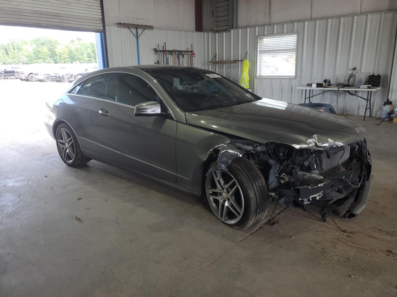 2015 Mercedes-benz E 400 4matic Gray vin: WDDKJ6HB6FF305559 Damage: Right Head Lamp, Broken, Replacement Required