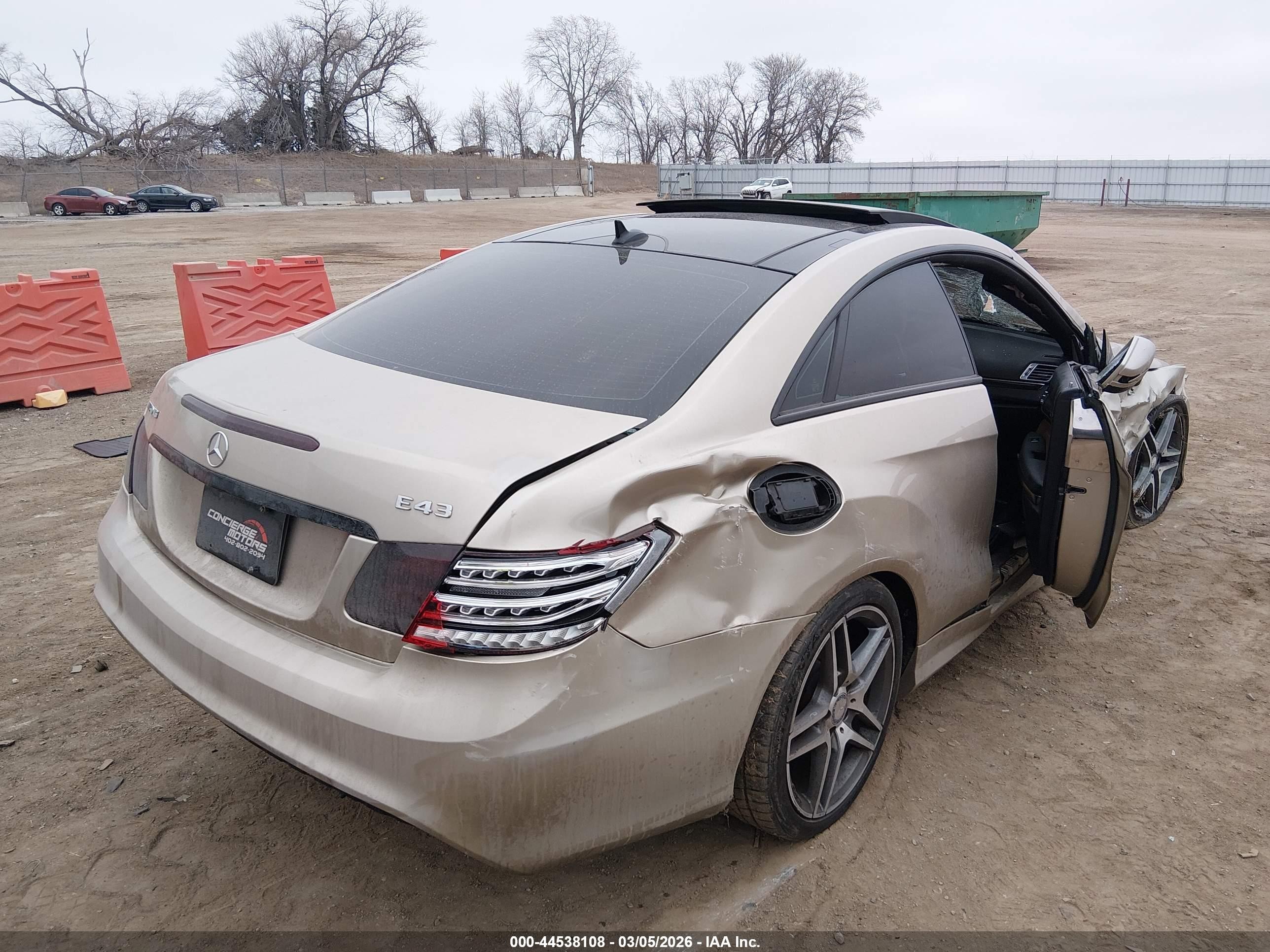 2017 Mercedes-benz E 400 4matic Gold vin: WDDKJ6HB9HF357089