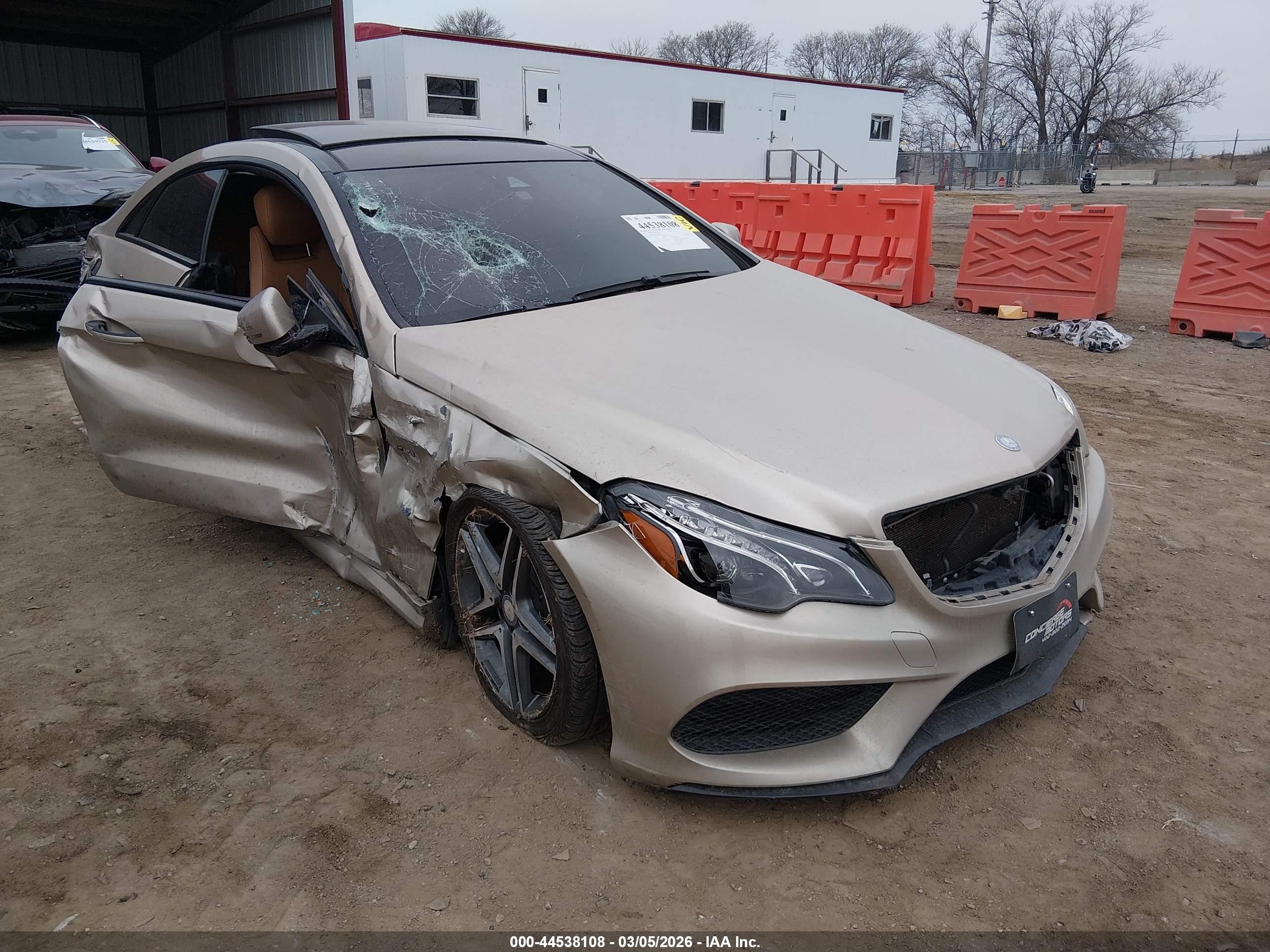 2017 Mercedes-benz E 400 4matic Gold vin: WDDKJ6HB9HF357089