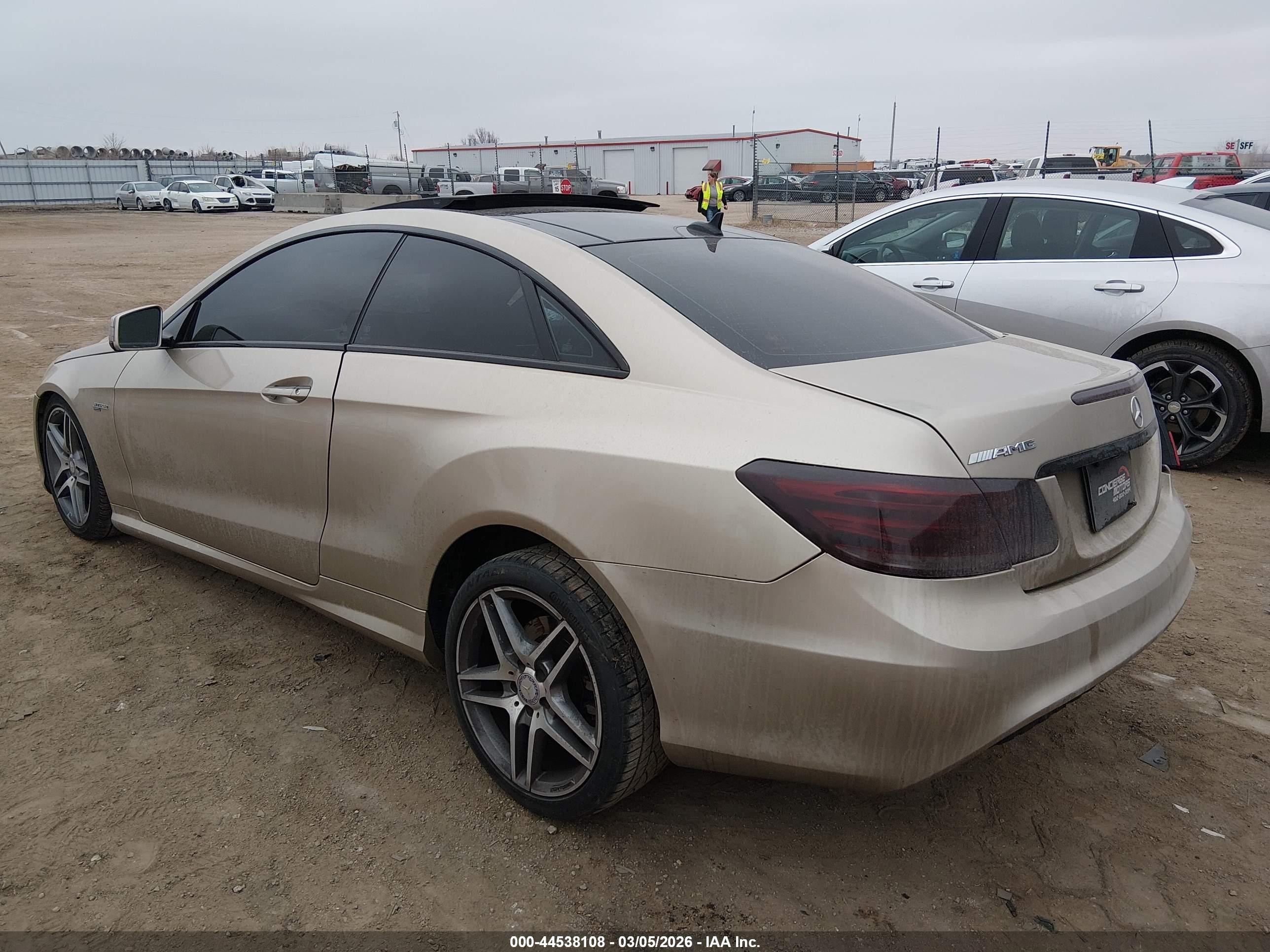 2017 Mercedes-benz E 400 4matic Gold vin: WDDKJ6HB9HF357089