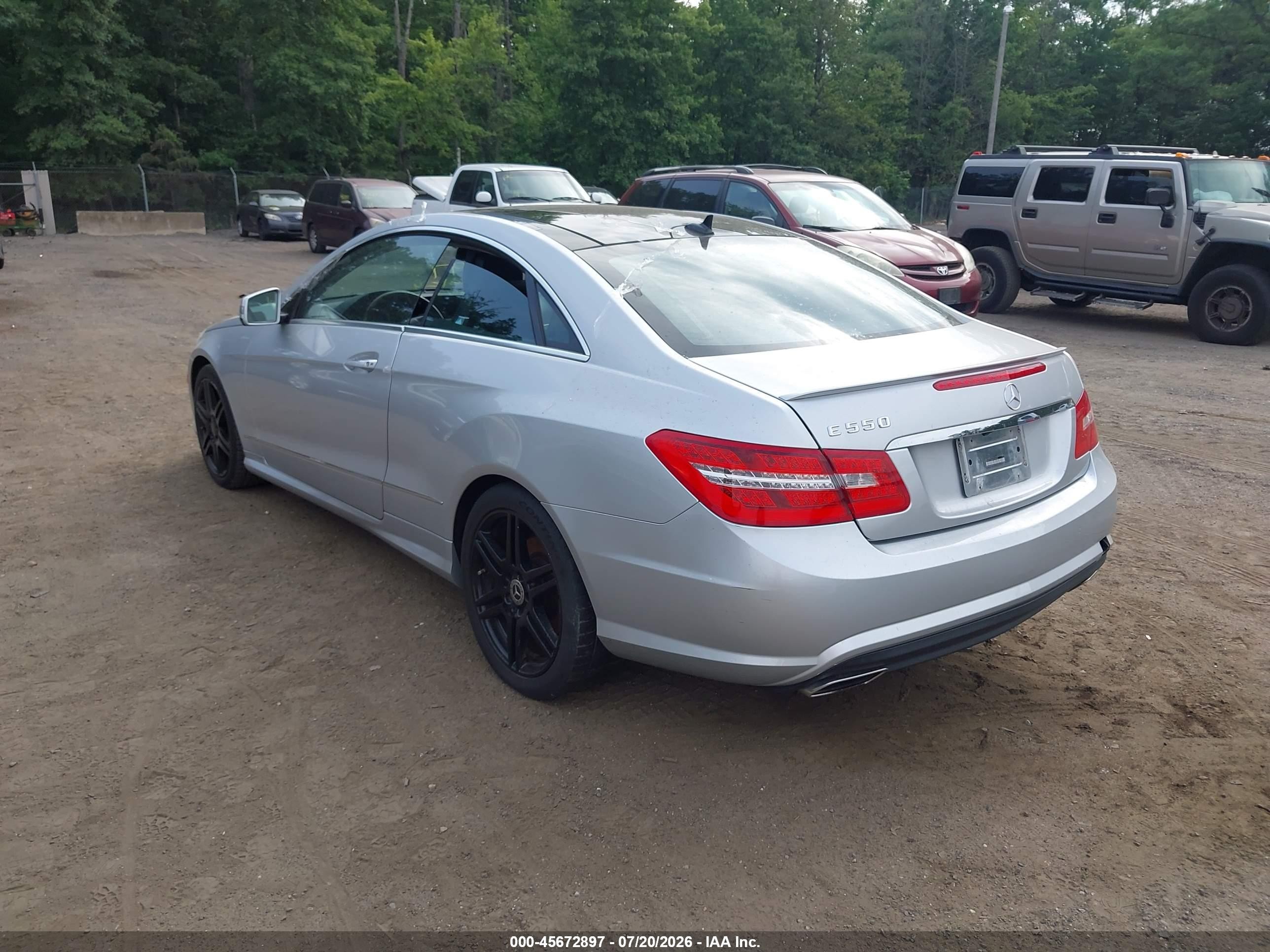 2010 Mercedes-benz E 550   Silver vin: WDDKJ7CB0AF034083