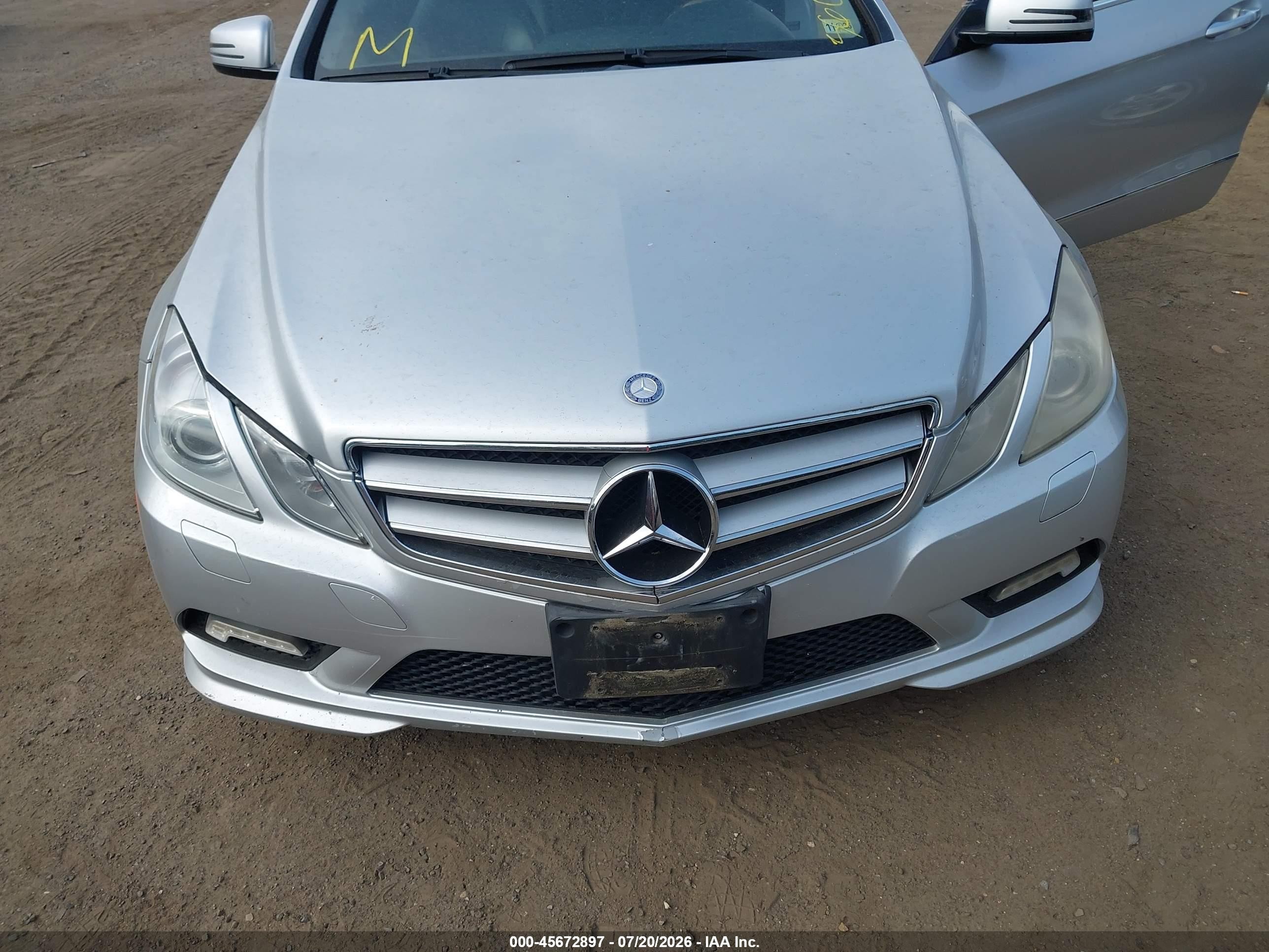 2010 Mercedes-benz E 550   Silver vin: WDDKJ7CB0AF034083