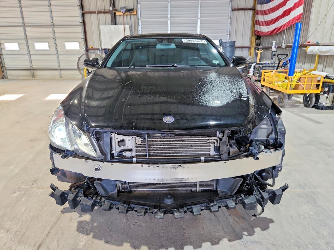 2010 Mercedes-benz E 550 Black vin: WDDKJ7CB1AF020127