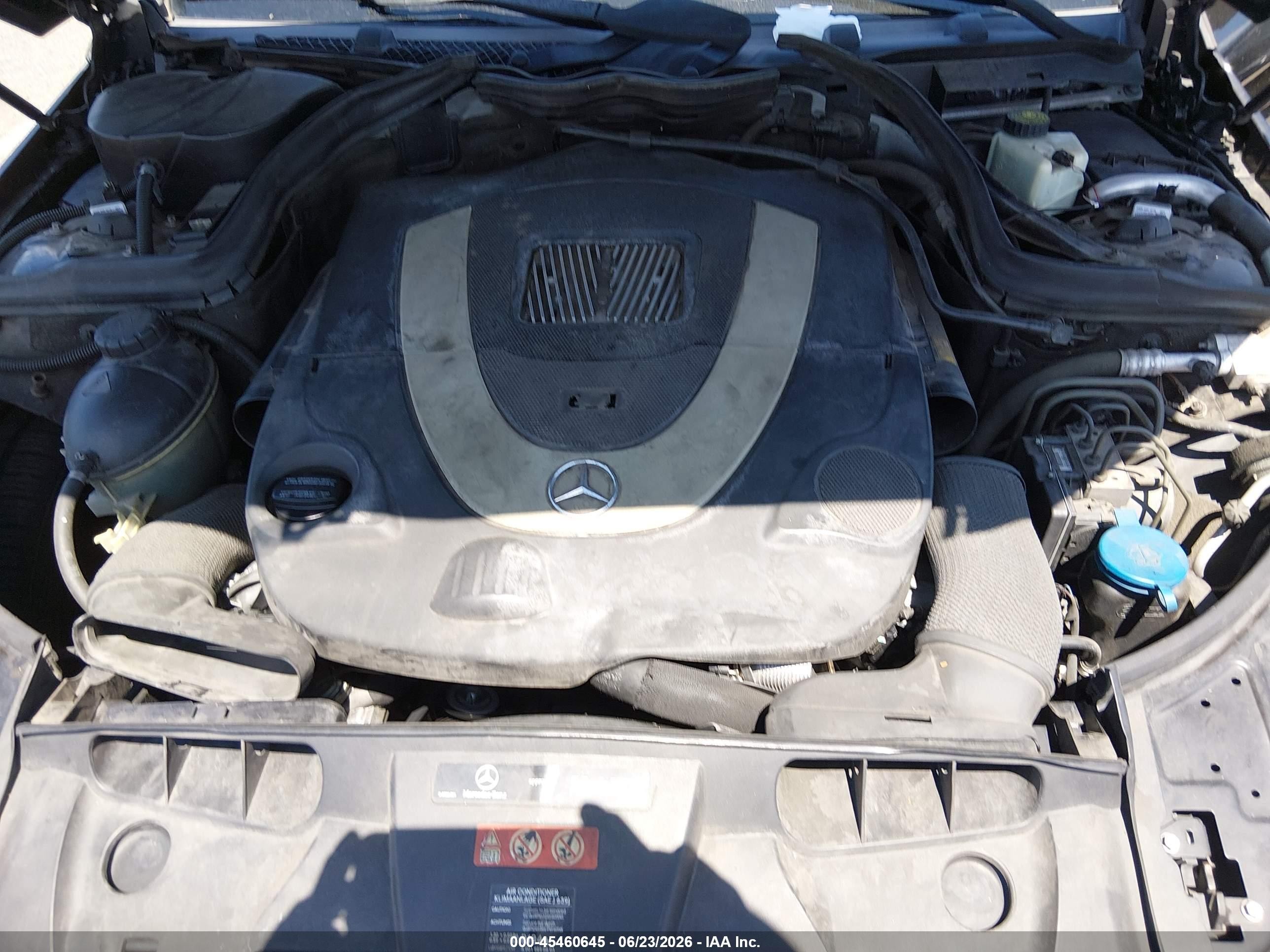 2011 Mercedes-benz E 550 Черный vin: WDDKJ7CB1BF120424