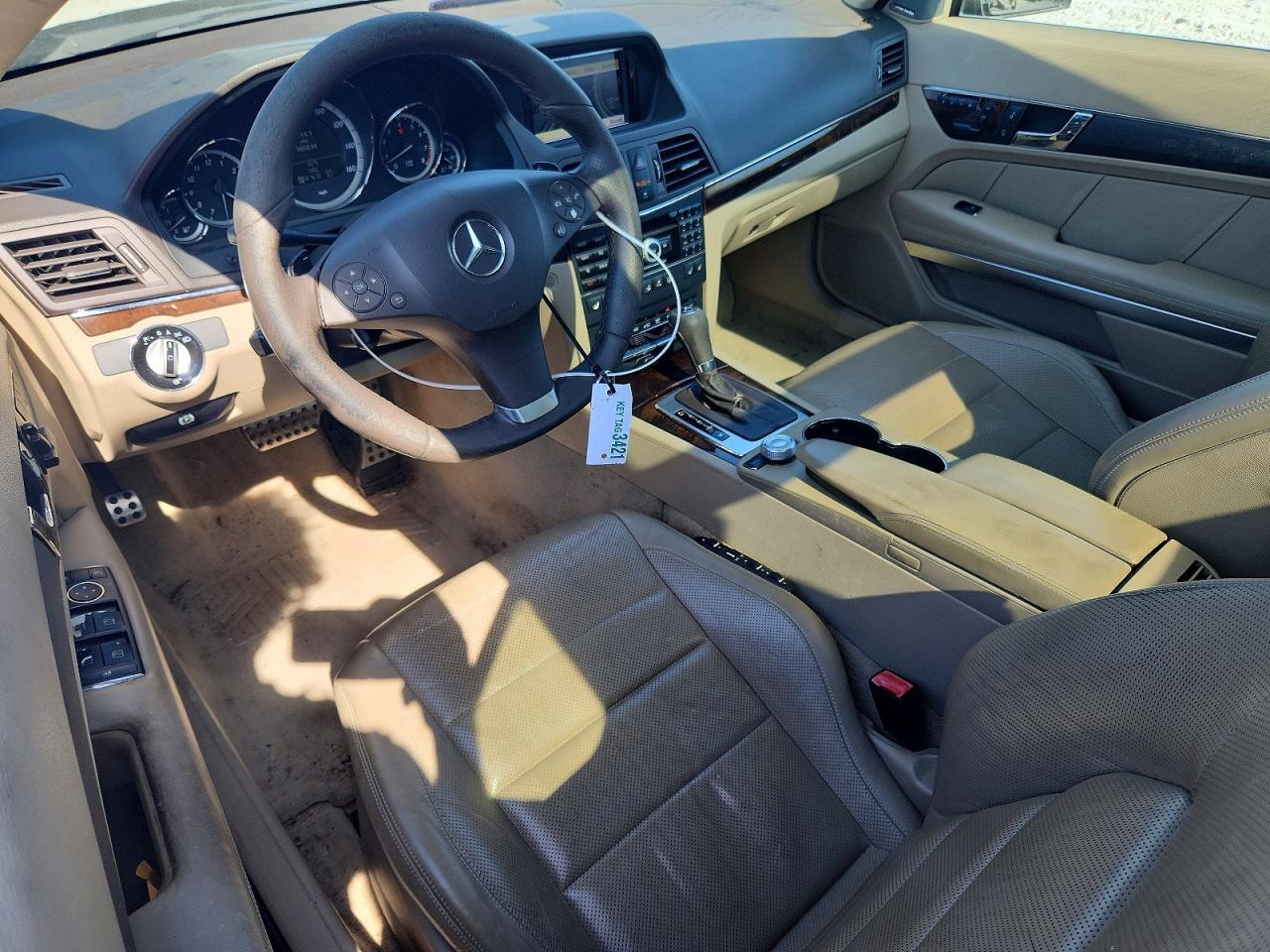 2010 Mercedes-benz E 550 Gray vin: WDDKJ7CB2AF049538