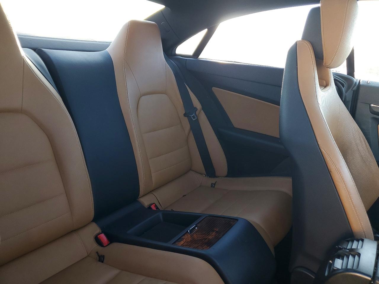 2010 Mercedes-benz E Class Brown vin: WDDKJ7CB5AF004657
