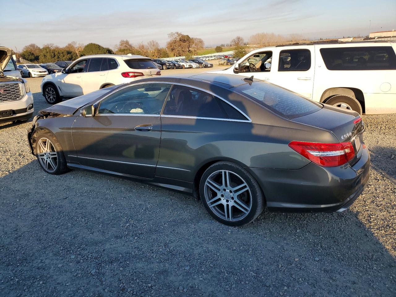 2010 Mercedes-benz E Class Brown vin: WDDKJ7CB5AF004657
