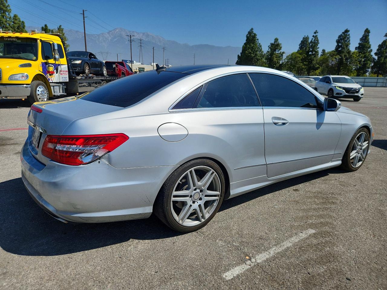 2010 Mercedes-benz E 550 Серебряный vin: WDDKJ7CB5AF021734