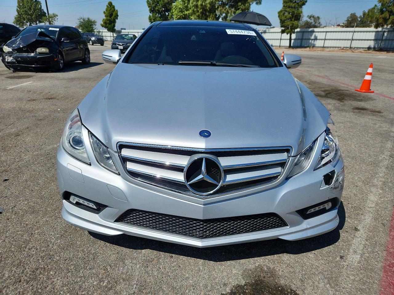 2010 Mercedes-benz E 550 Серебряный vin: WDDKJ7CB5AF021734