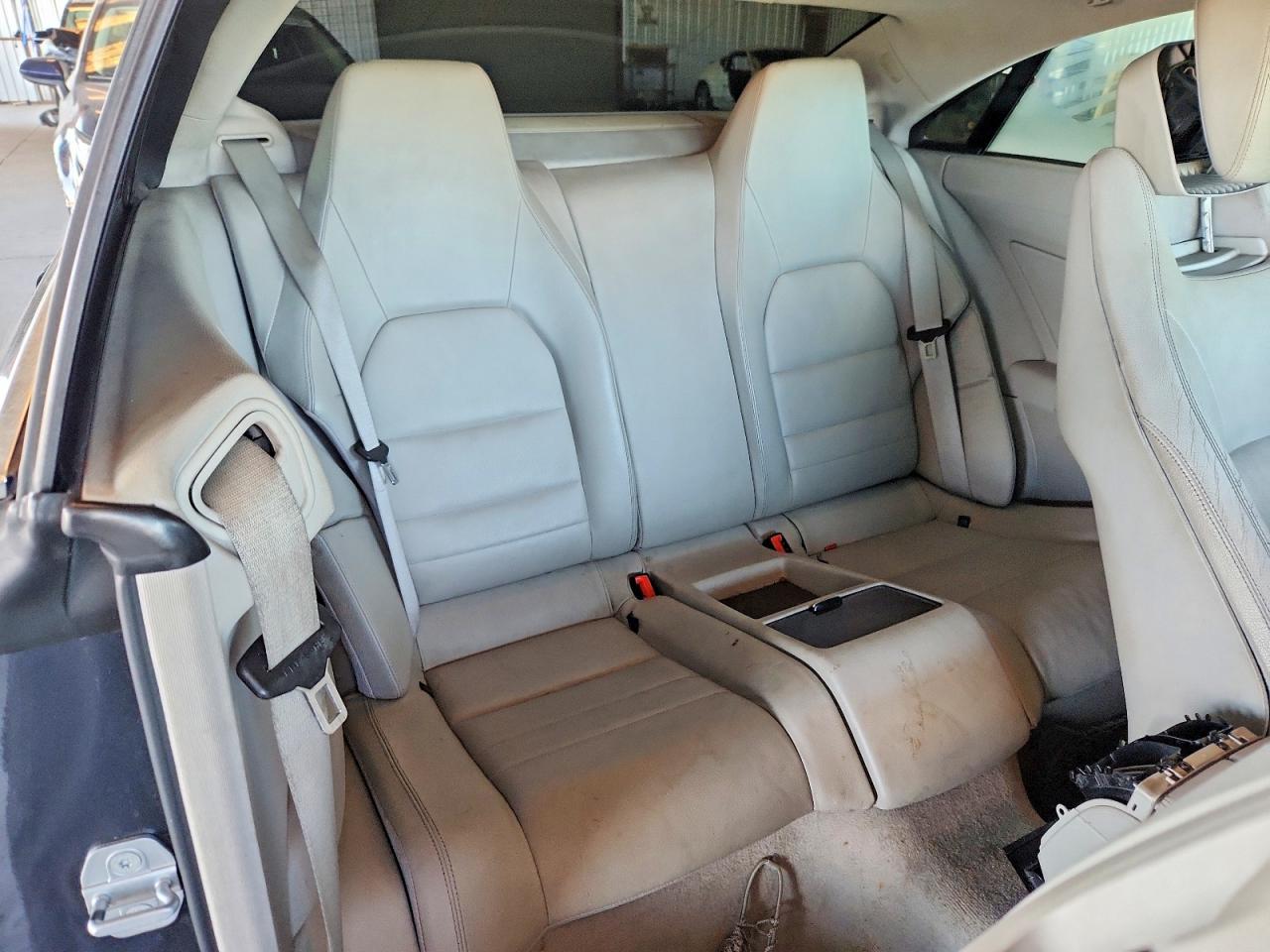 2010 Mercedes-benz E 550 Gray vin: WDDKJ7CB5AF048481