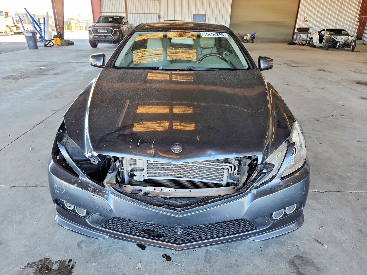 2010 Mercedes-benz E 550 Gray vin: WDDKJ7CB5AF048481