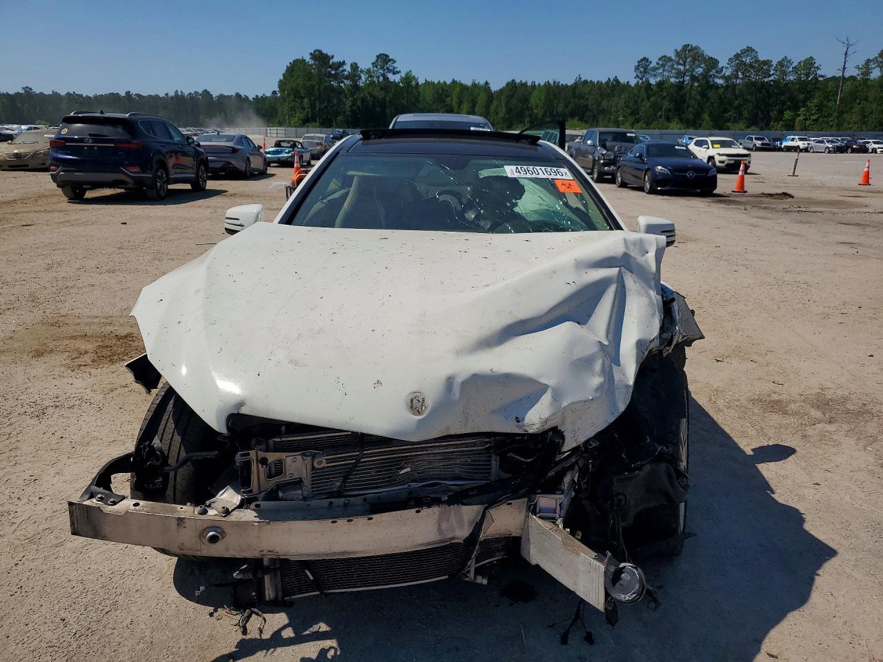 2010 Mercedes-benz E 550 White vin: WDDKJ7CB6AF042995