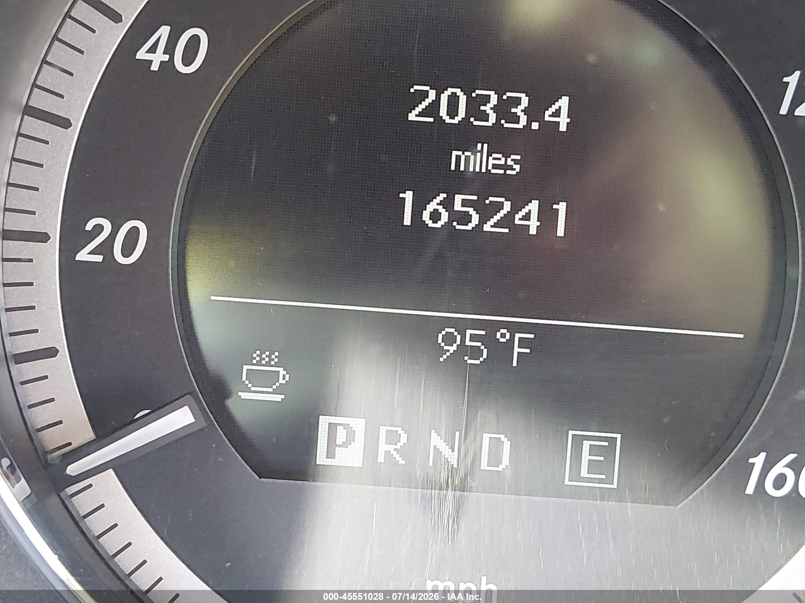 2011 Mercedes-benz E 550 White vin: WDDKJ7CB7BF065669