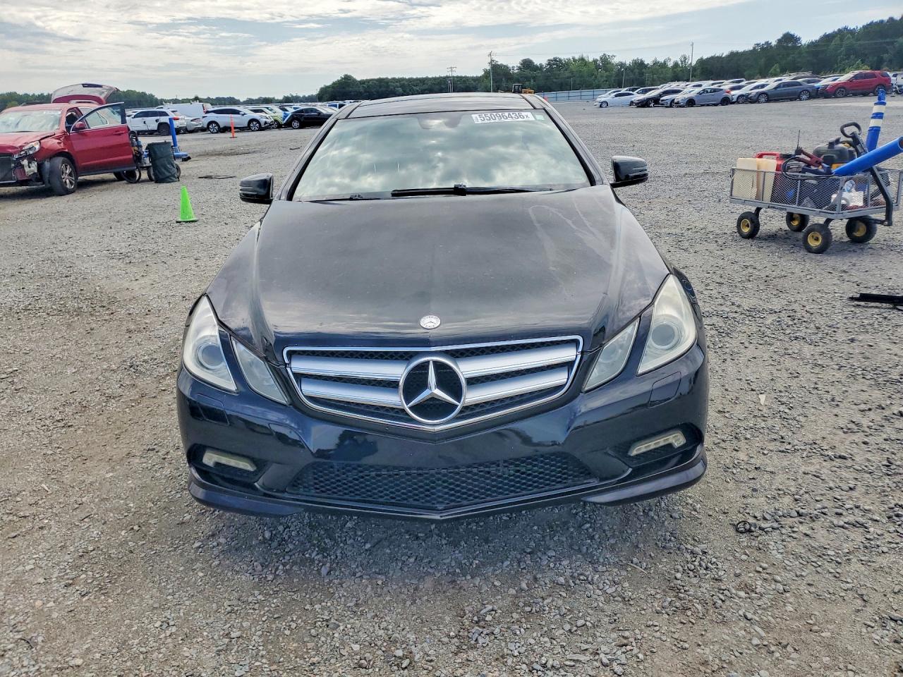 2011 Mercedes-benz E 550 Black vin: WDDKJ7CB9BF065625