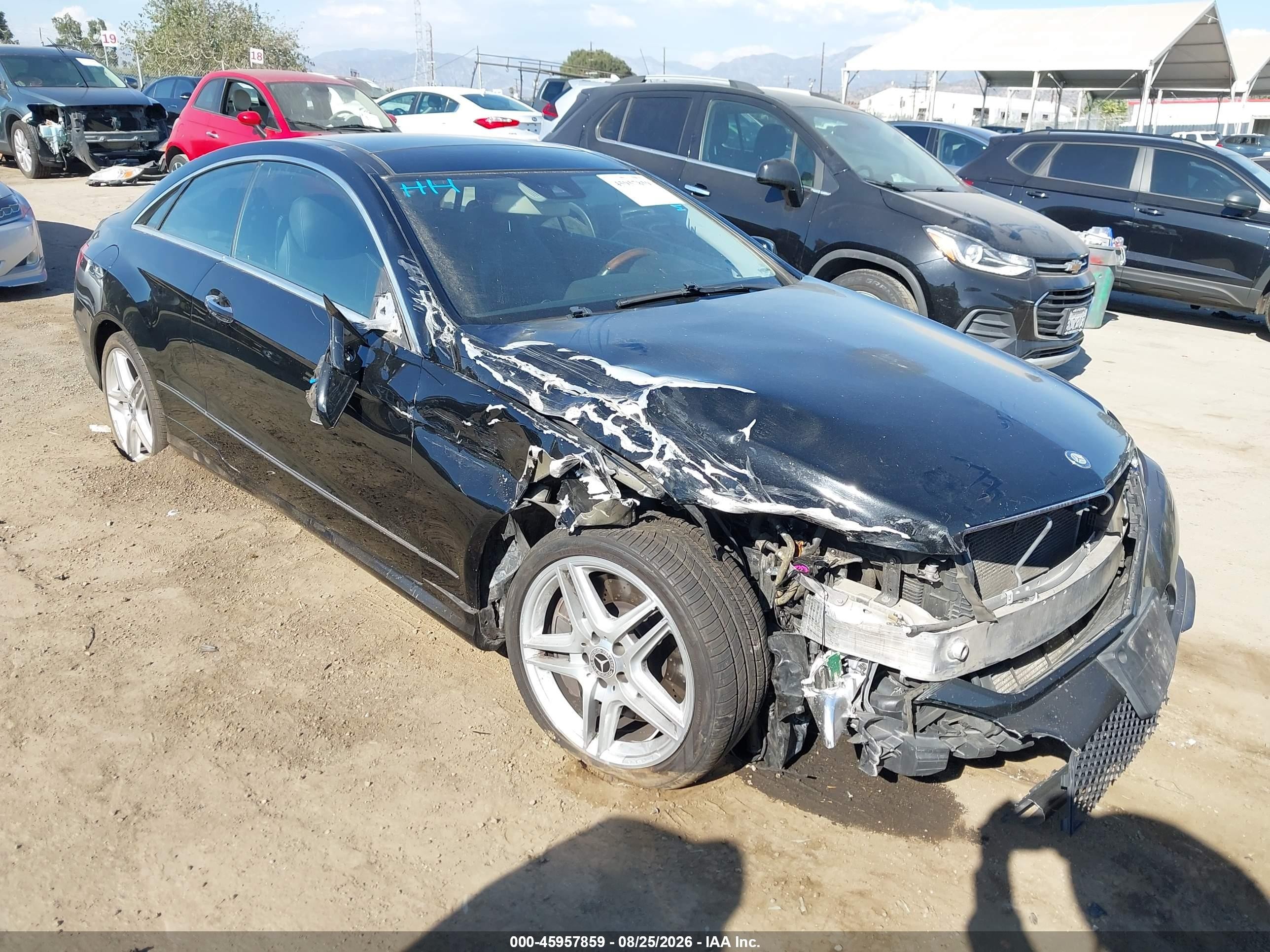 2013 Mercedes-benz E 550   Black vin: WDDKJ7DB1DF184111