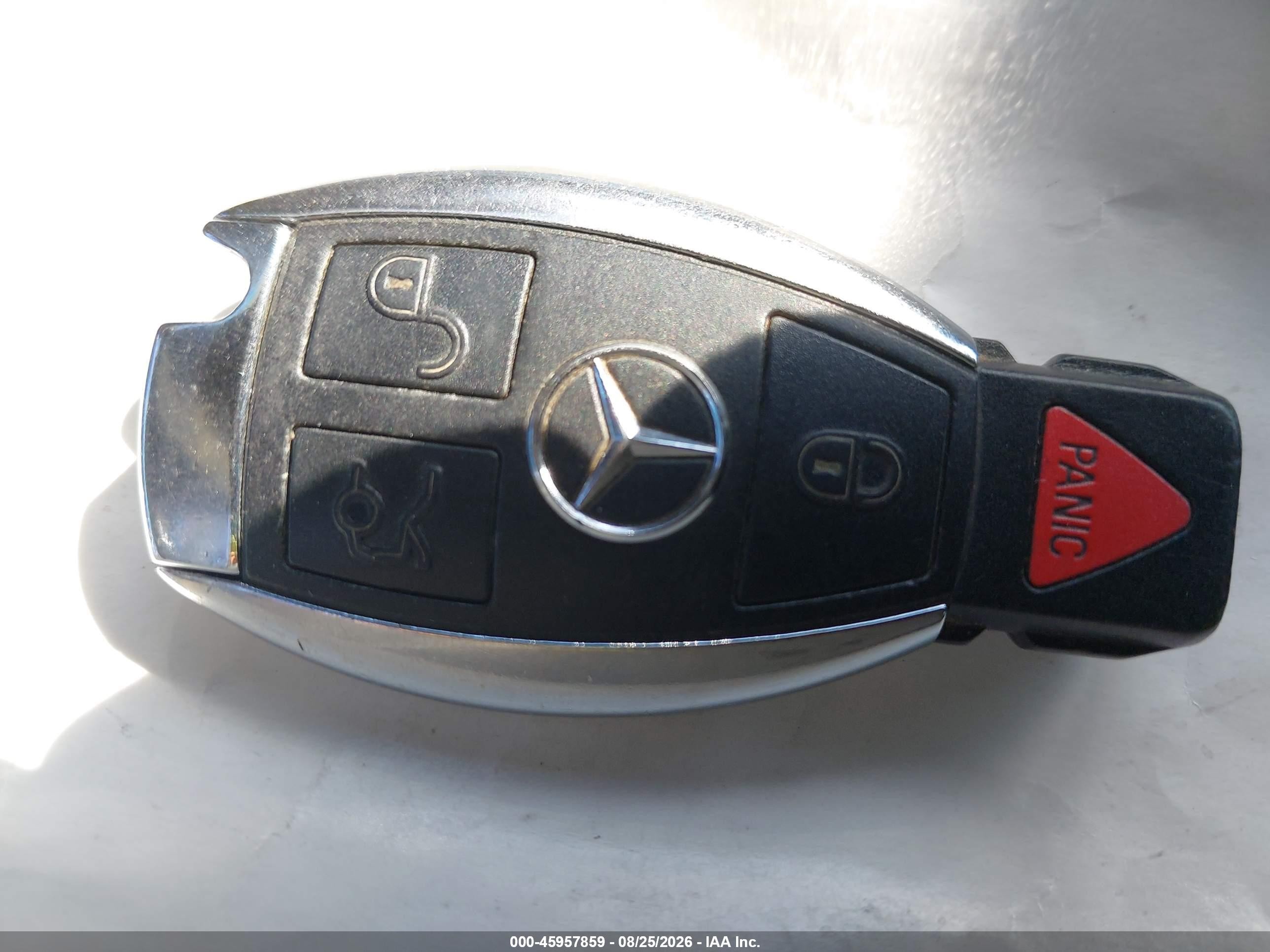 2013 Mercedes-benz E 550   Black vin: WDDKJ7DB1DF184111