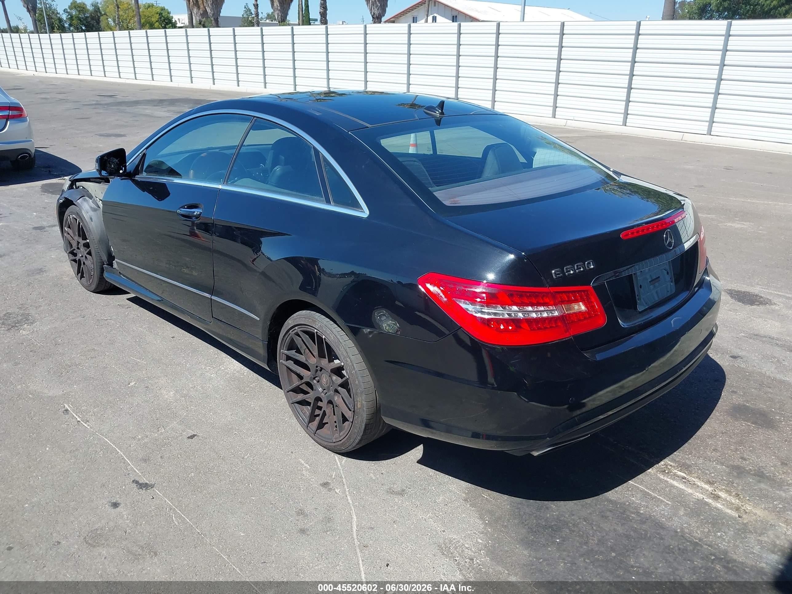 2012 Mercedes-benz E 550 Black vin: WDDKJ7DB9CF155325
