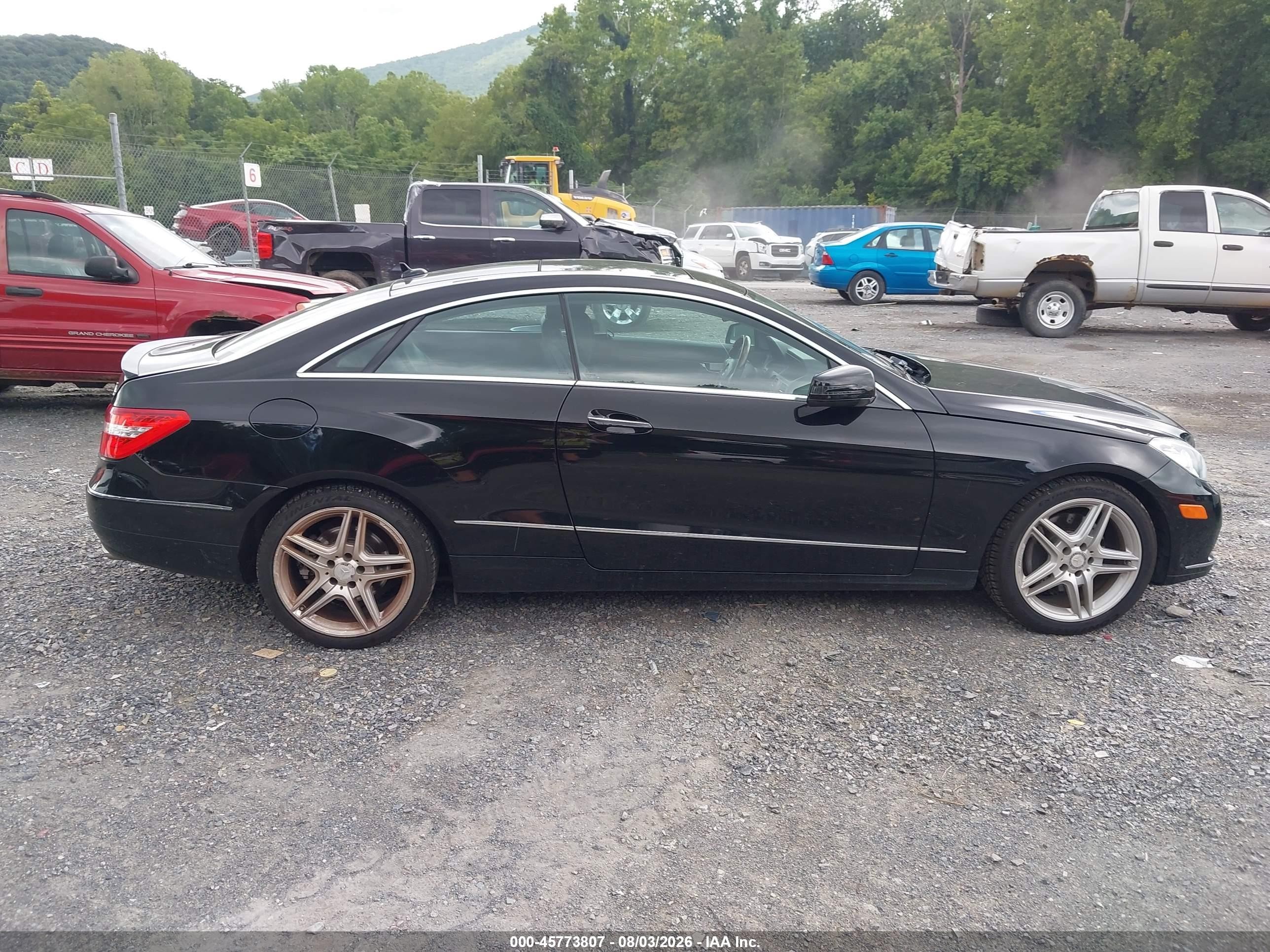2013 Mercedes-benz E 350 4matic Black vin: WDDKJ8JB2DF214677