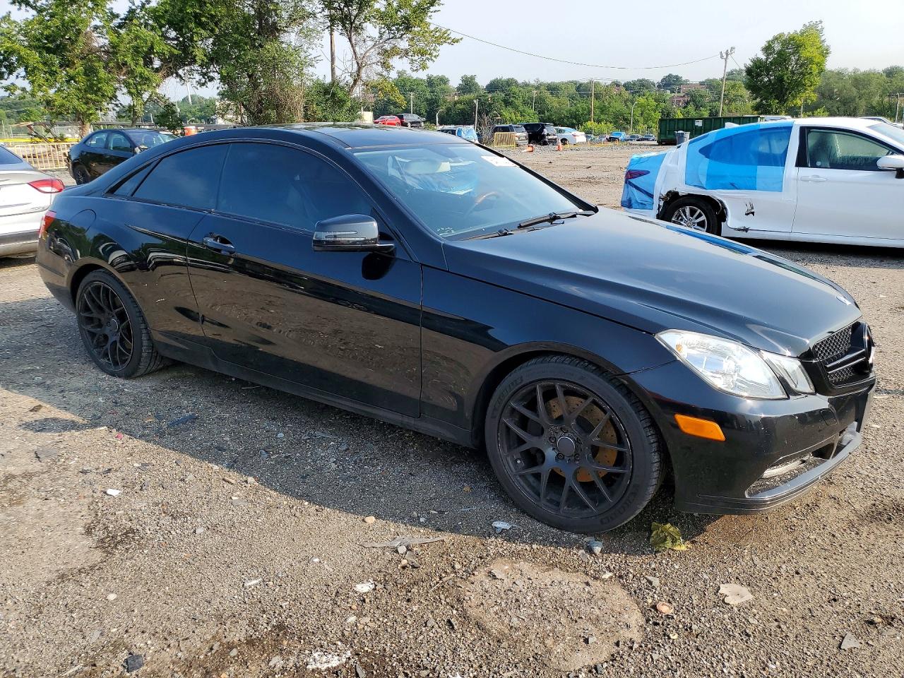 2013 Mercedes-benz E 350 4matic Black vin: WDDKJ8JB3DF212856