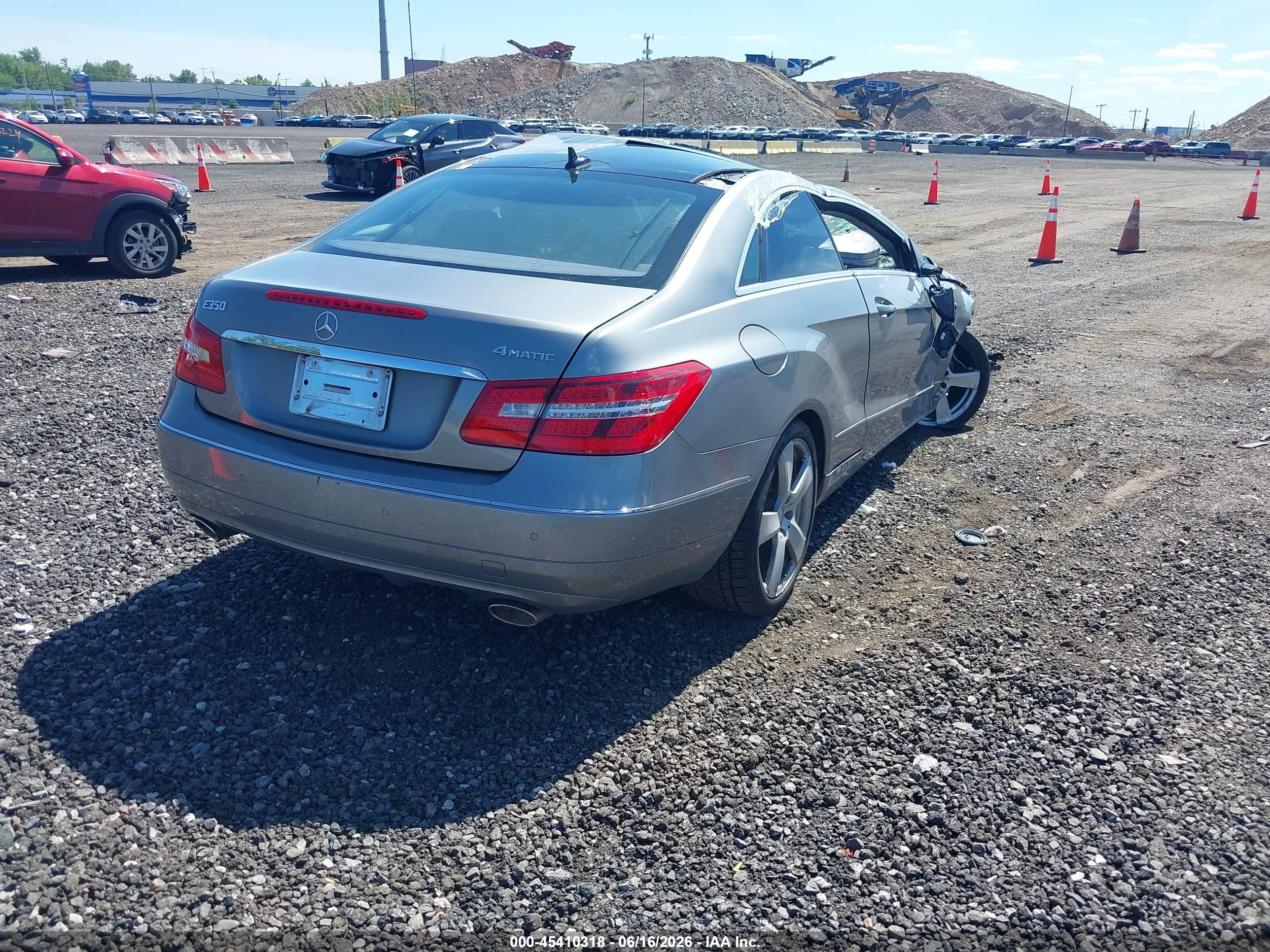 2013 Mercedes-benz E 350 4matic Серебряный vin: WDDKJ8JB5DF186731