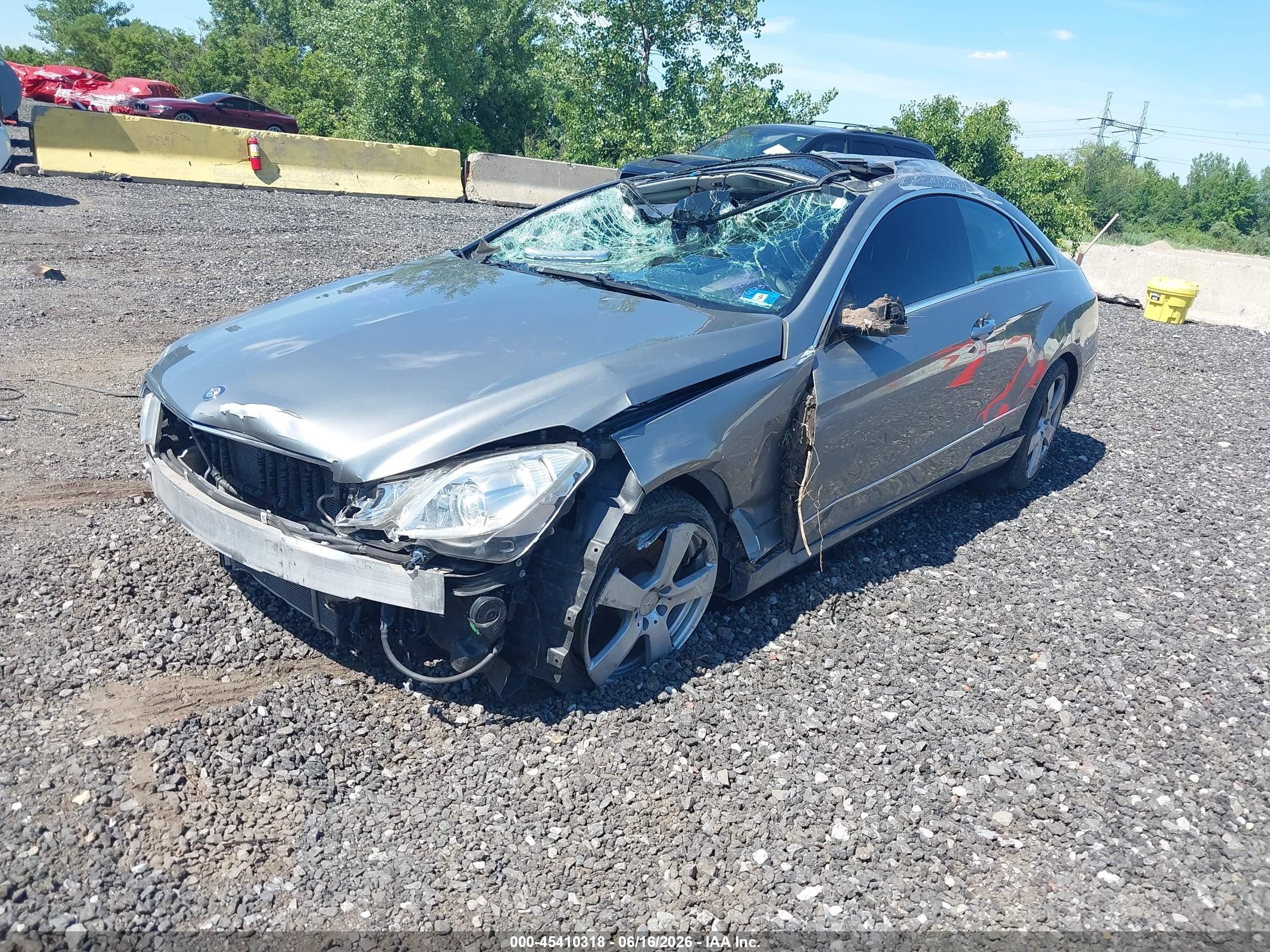 2013 Mercedes-benz E 350 4matic Серебряный vin: WDDKJ8JB5DF186731