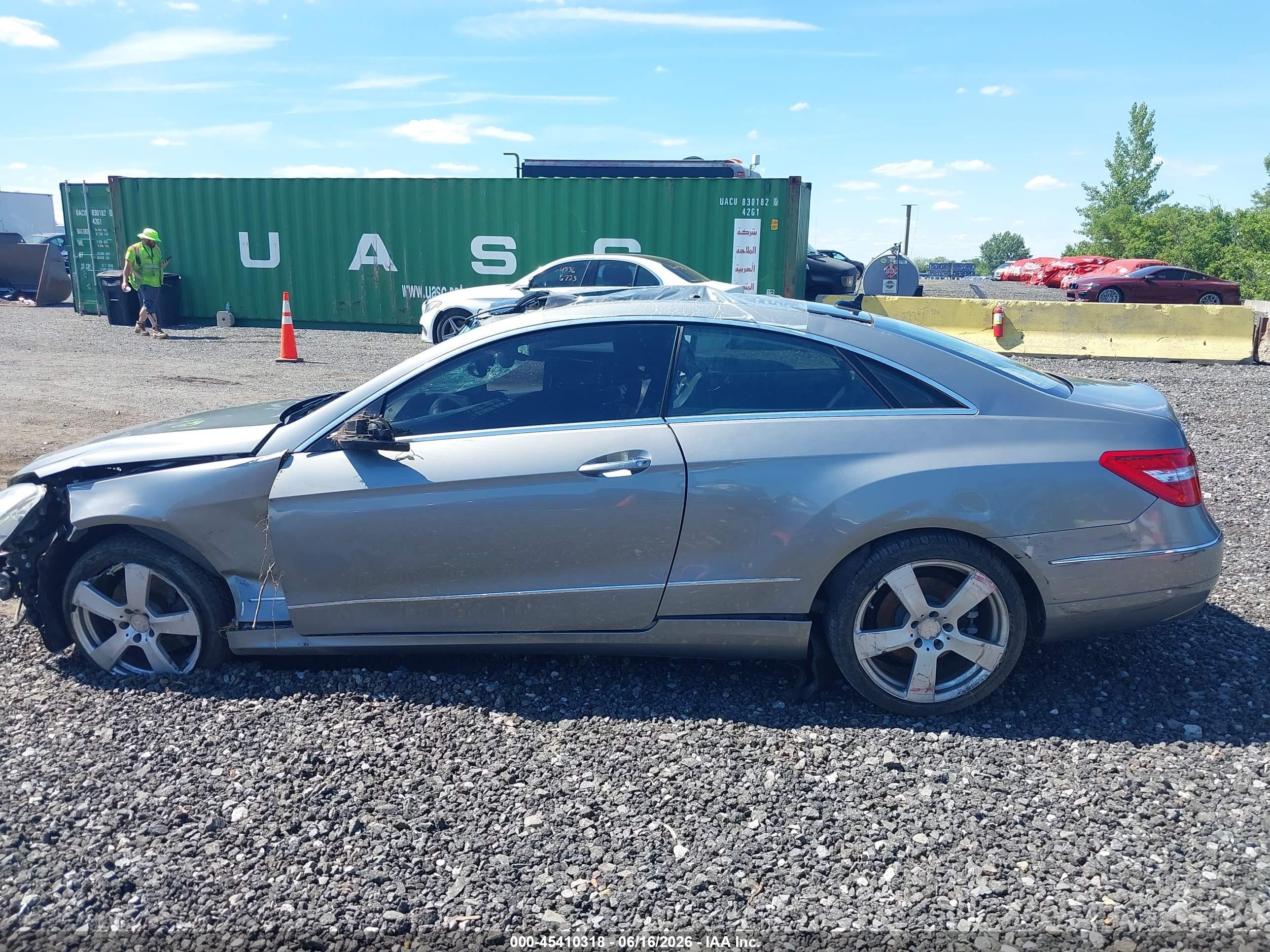 2013 Mercedes-benz E 350 4matic Серебряный vin: WDDKJ8JB5DF186731