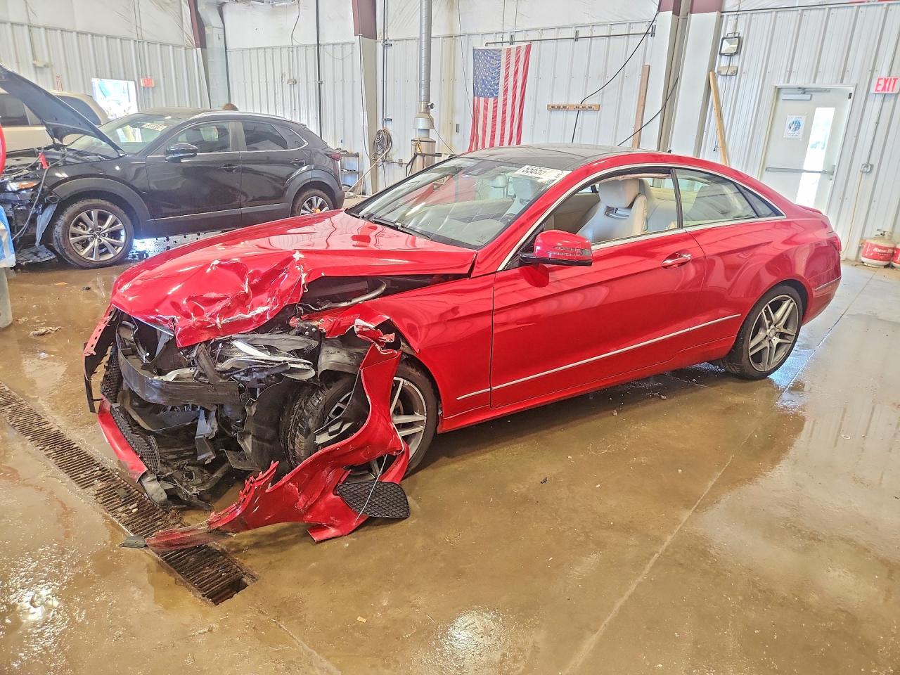2014 Mercedes-benz E 350 4matic Red vin: WDDKJ8JB8EF279034