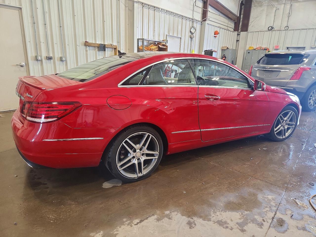 2014 Mercedes-benz E 350 4matic Red vin: WDDKJ8JB8EF279034