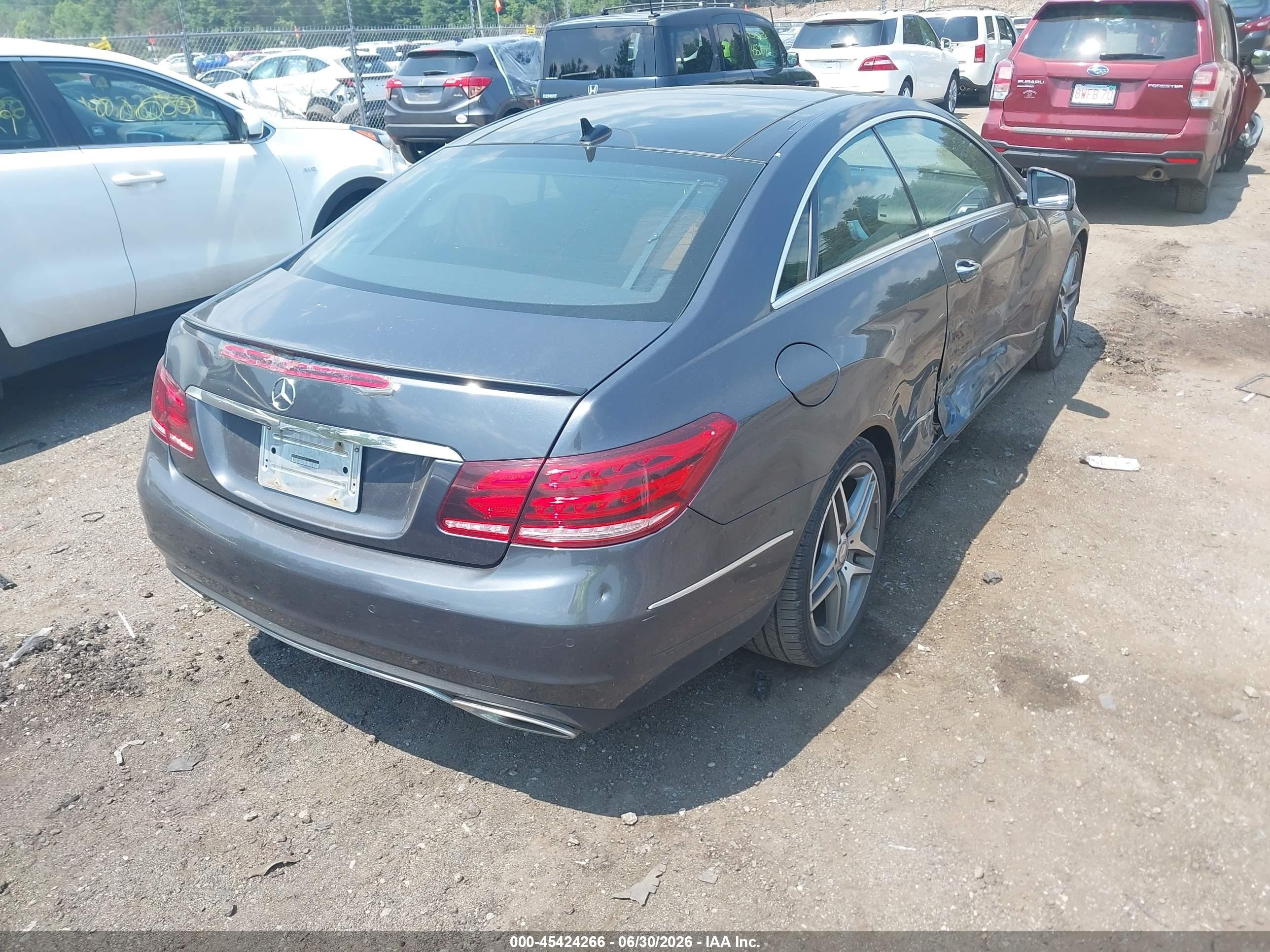 2014 Mercedes-benz E 350 4matic Black vin: WDDKJ8JB9EF269371