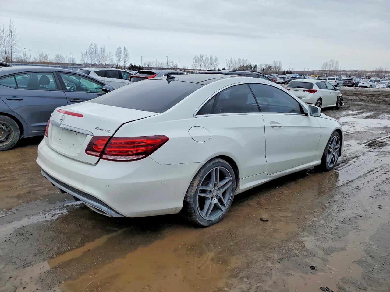 2014 Mercedes Benz E 350 4matic White vin: WDDKJ8JBXEF272392