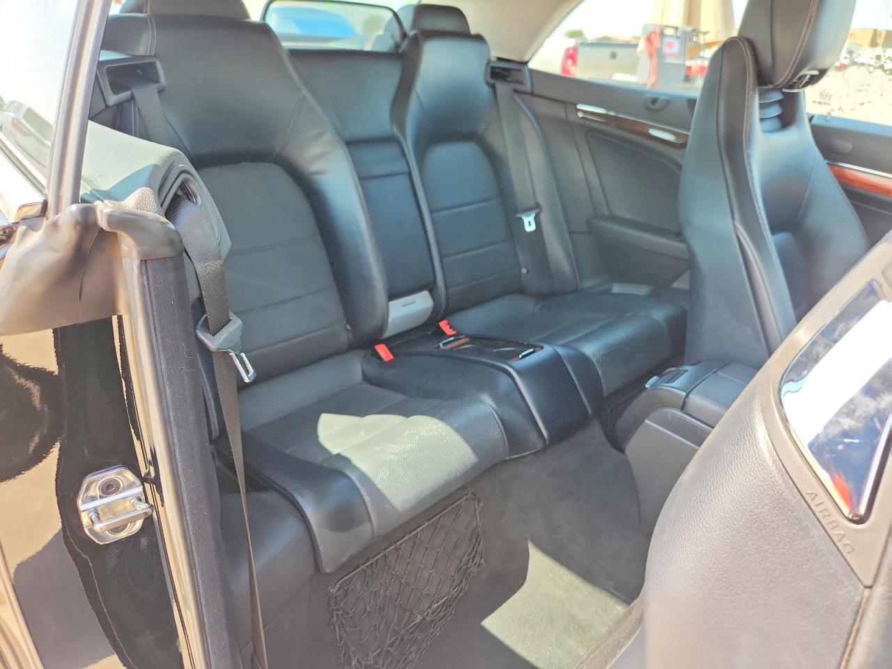 2011 Mercedes-benz E 350 Black vin: WDDKK5GF0BF076088