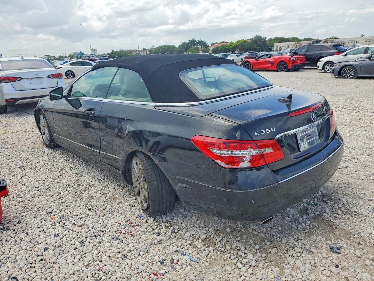 2011 Mercedes-benz E 350 Black vin: WDDKK5GF1BF085981