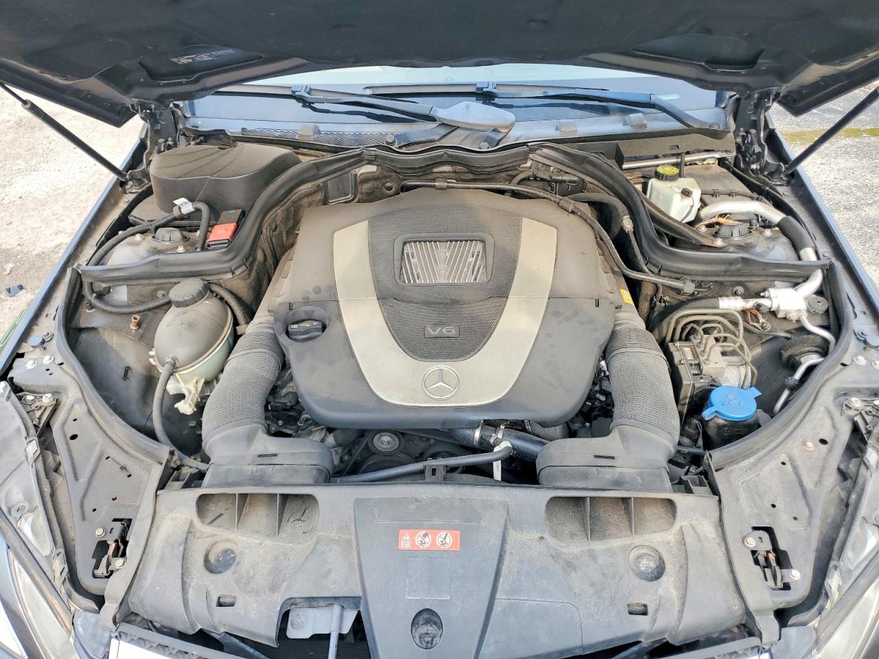 2011 Mercedes-benz E 350 Gray vin: WDDKK5GF2BF057526