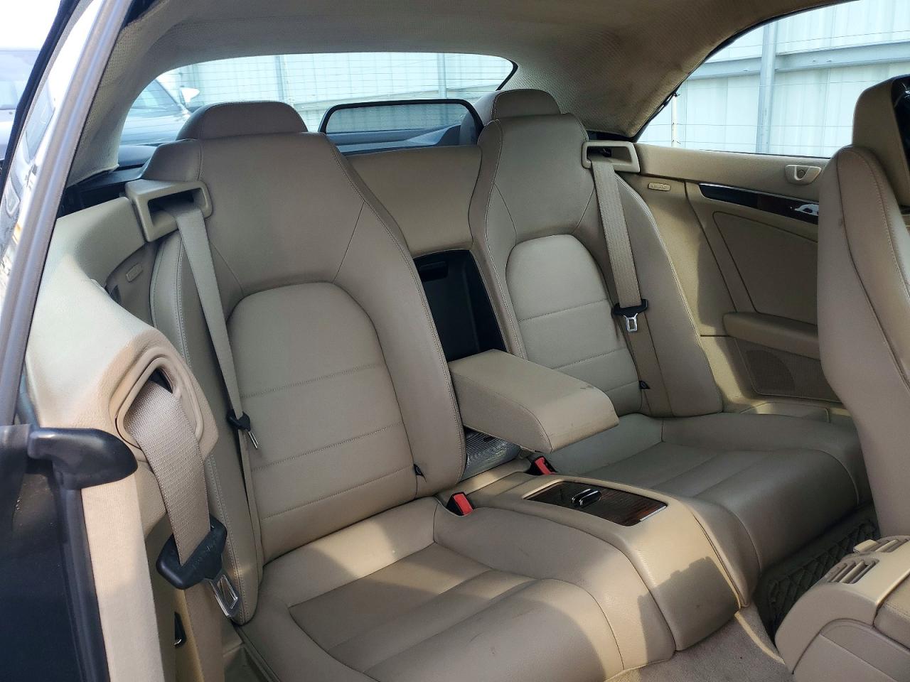 2011 Mercedes-benz E 350 Gray vin: WDDKK5GF2BF057526