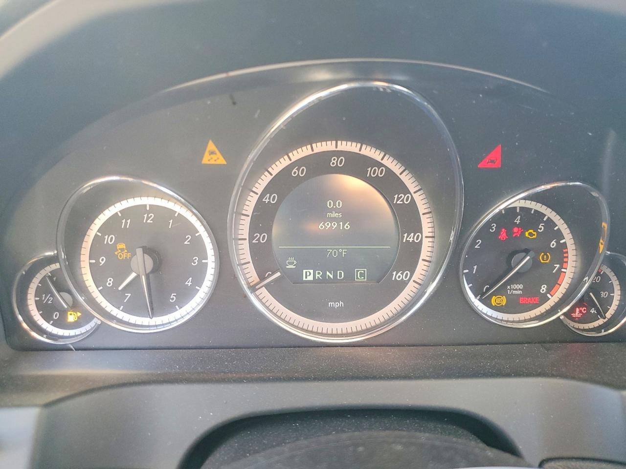 2011 Mercedes-benz E 350 White vin: WDDKK5GF3BF060046