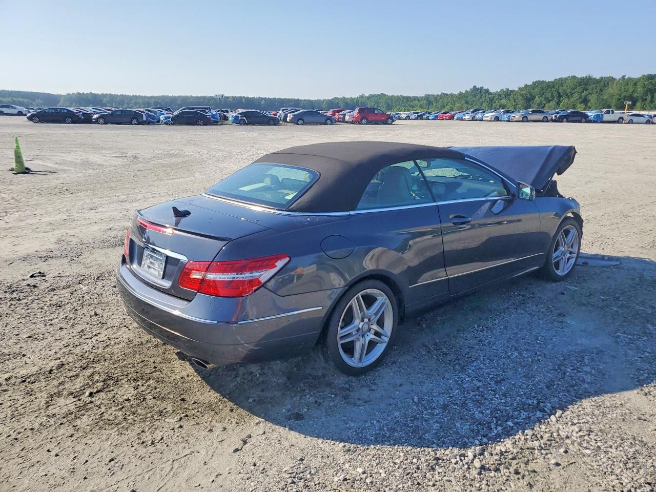 2011 Mercedes-benz E 350 Gray vin: WDDKK5GF4BF068463