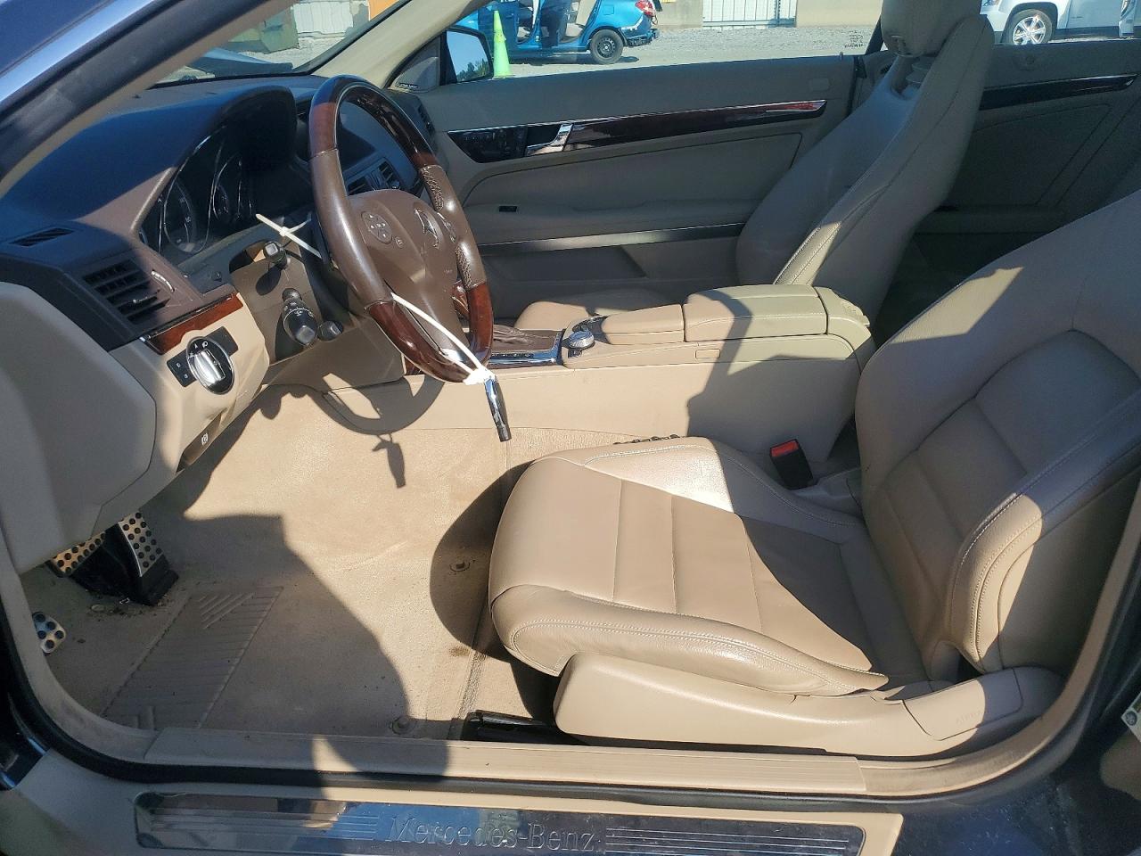 2011 Mercedes-benz E 350 Gray vin: WDDKK5GF4BF068463
