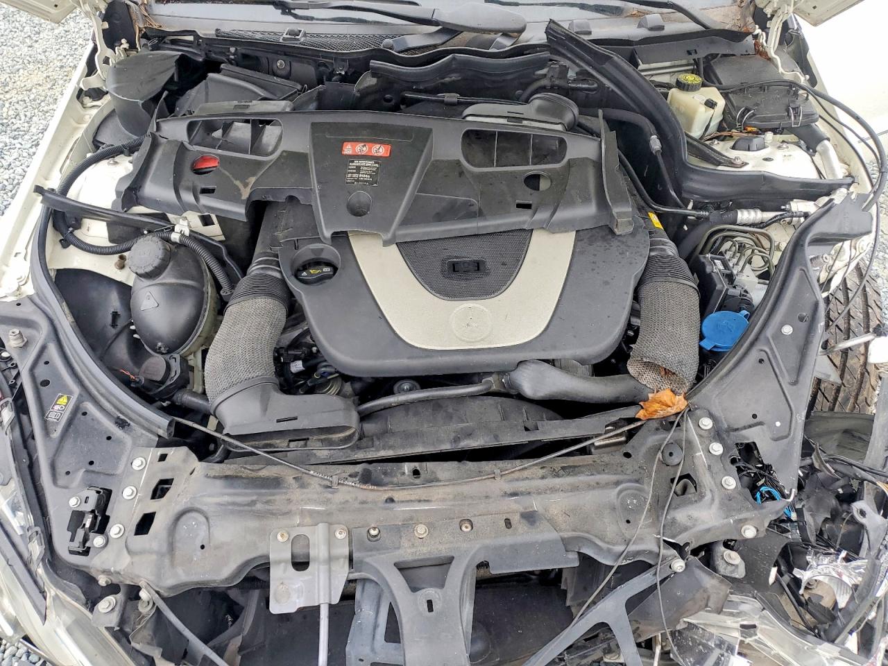 2011 Mercedes-benz E 350 Белый vin: WDDKK5GF5BF058198