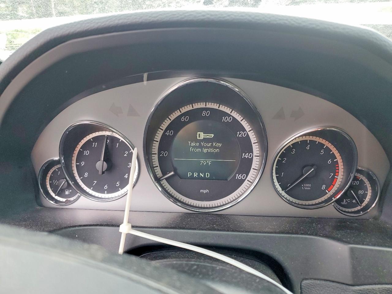 2011 Mercedes-benz E 350 Белый vin: WDDKK5GF5BF058198