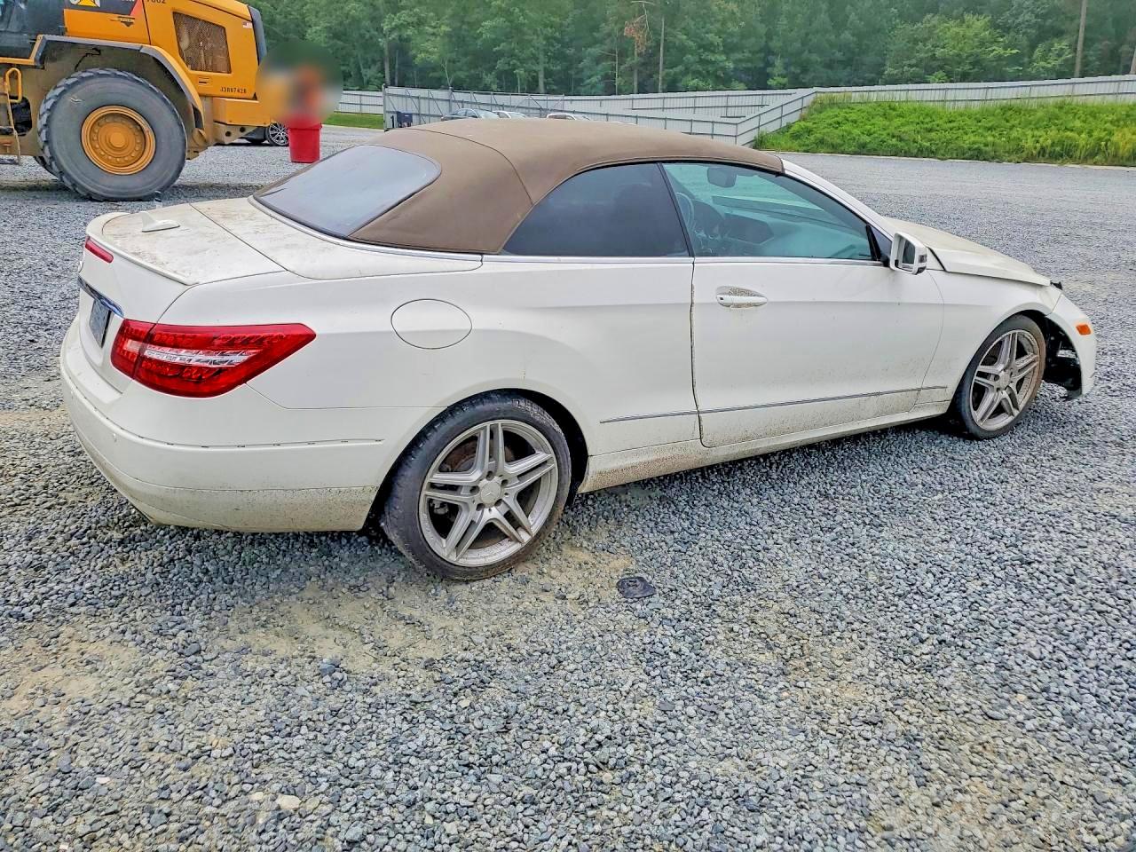2011 Mercedes-benz E 350 Белый vin: WDDKK5GF5BF058198